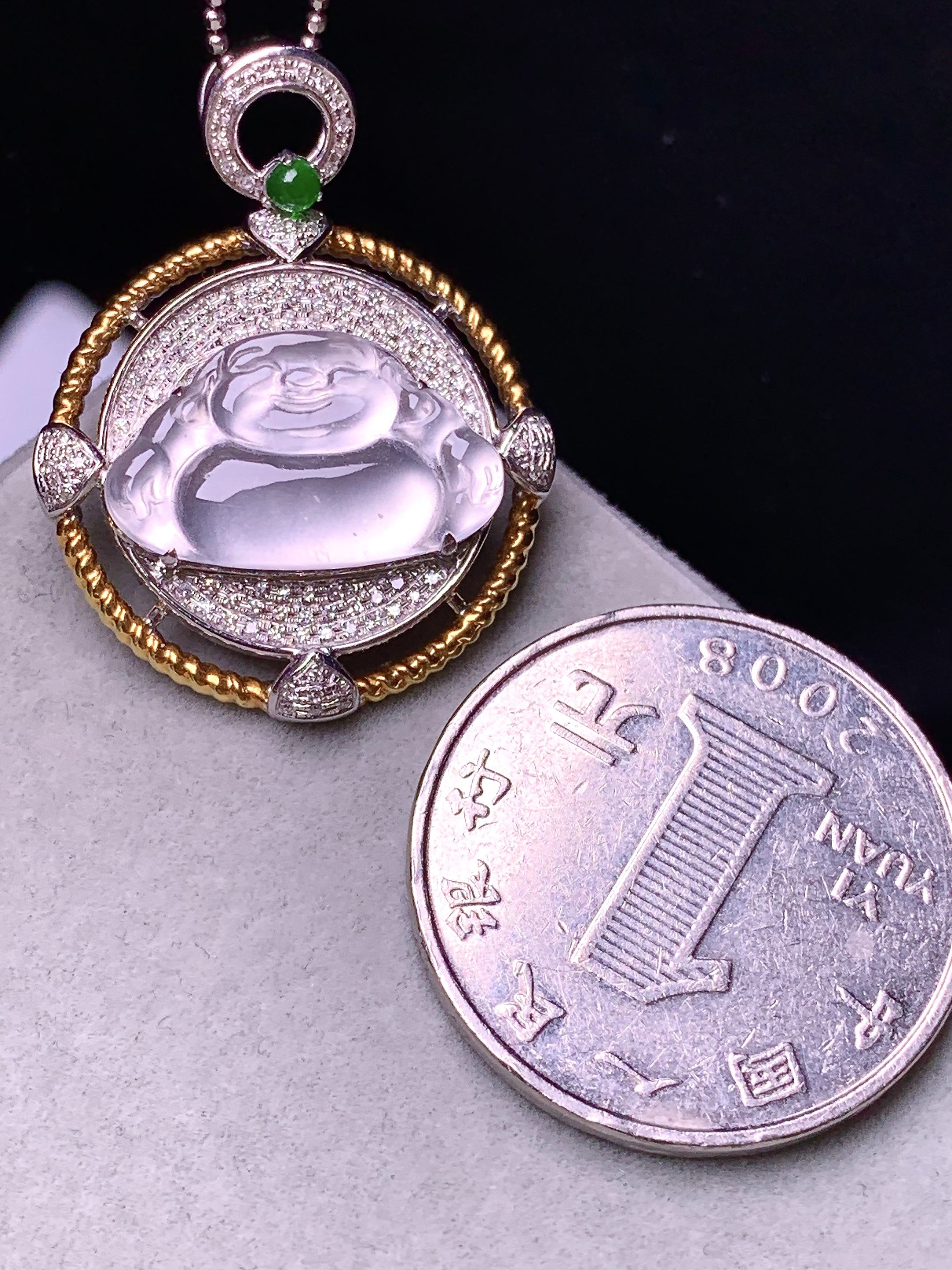 18k金钻镶嵌冰种佛公吊坠 玉质细腻 色泽艳丽清新 水润亮眼 整体尺寸31*23.5*5.7y4