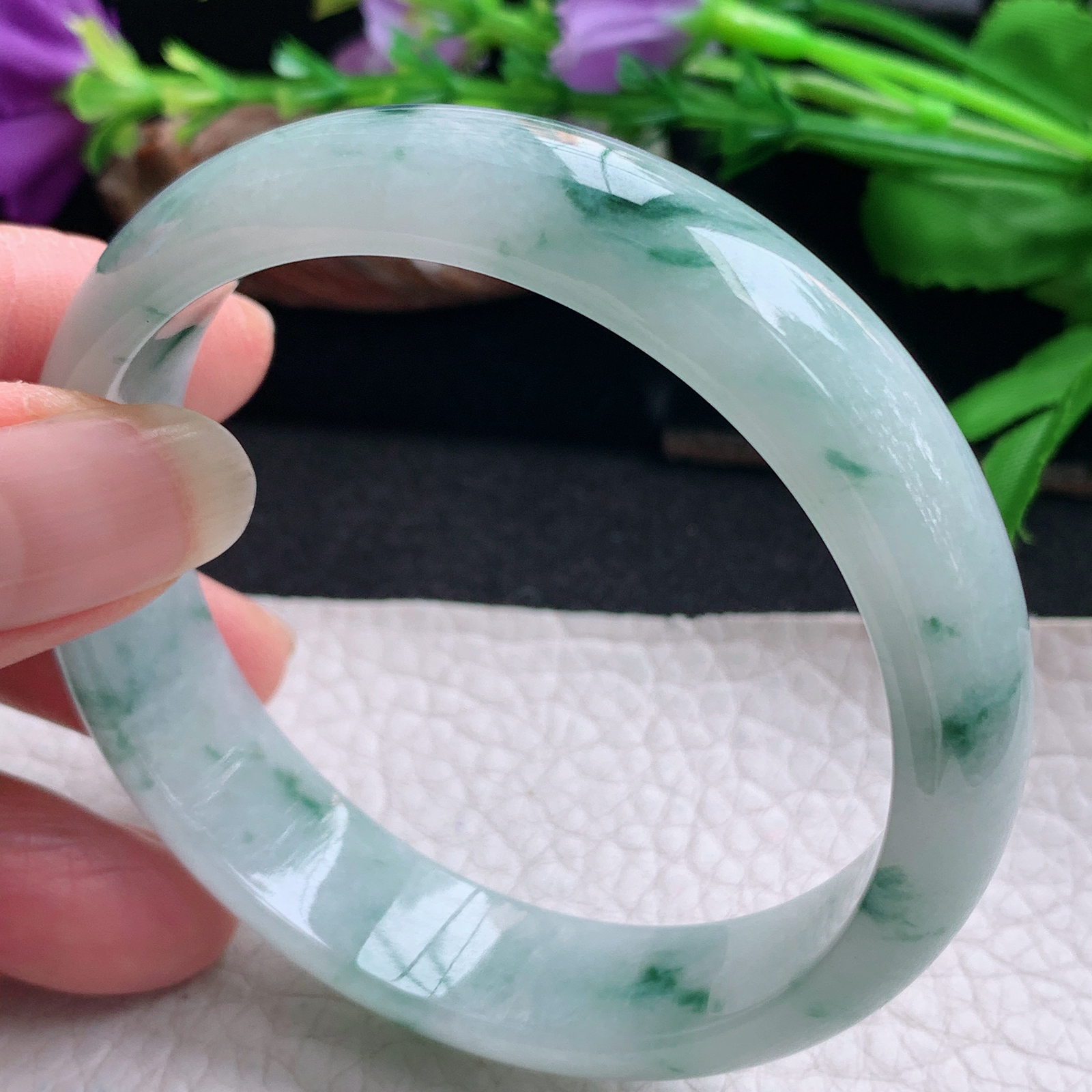 js实拍57*13.8*7平安镯 天然缅甸翡翠手镯飘花胶感正圈玉镯子