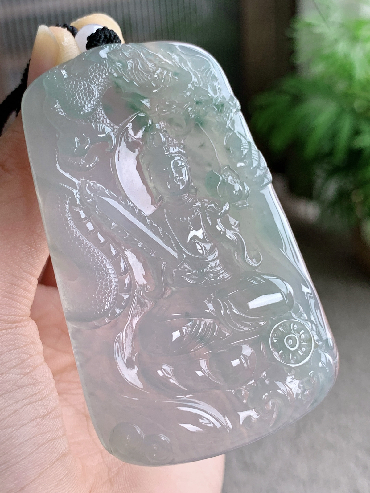 【裸石】冰飘花虚空藏菩萨牌吊坠
【说明】缅料 性价比高  
【尺寸】70-42.8-5.5