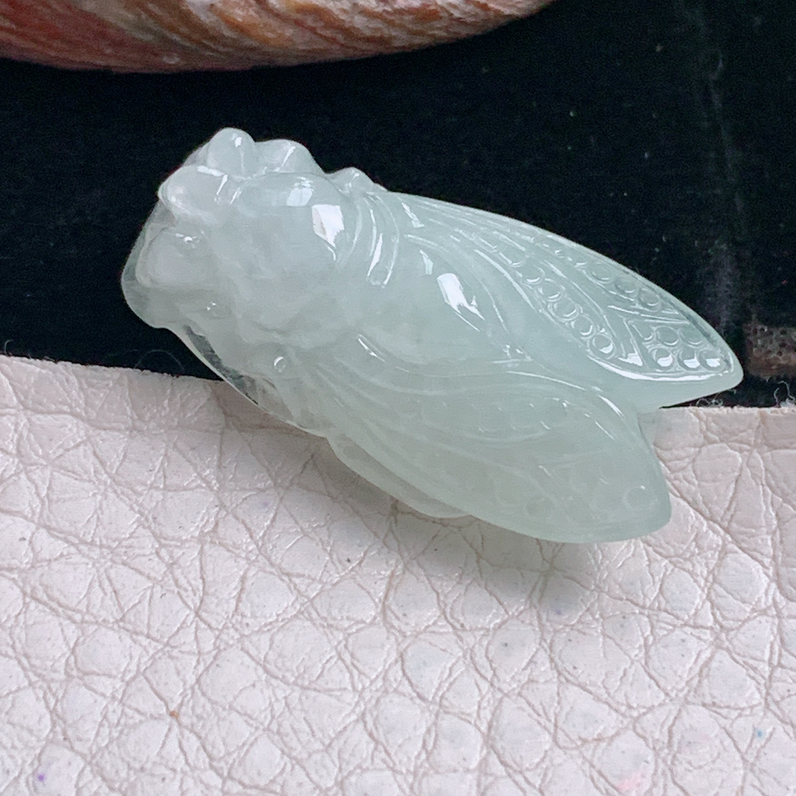 ajj实拍29*14.8*7.8缅甸翡翠冰纯一鸣惊人 蝉玉吊坠 玉挂件