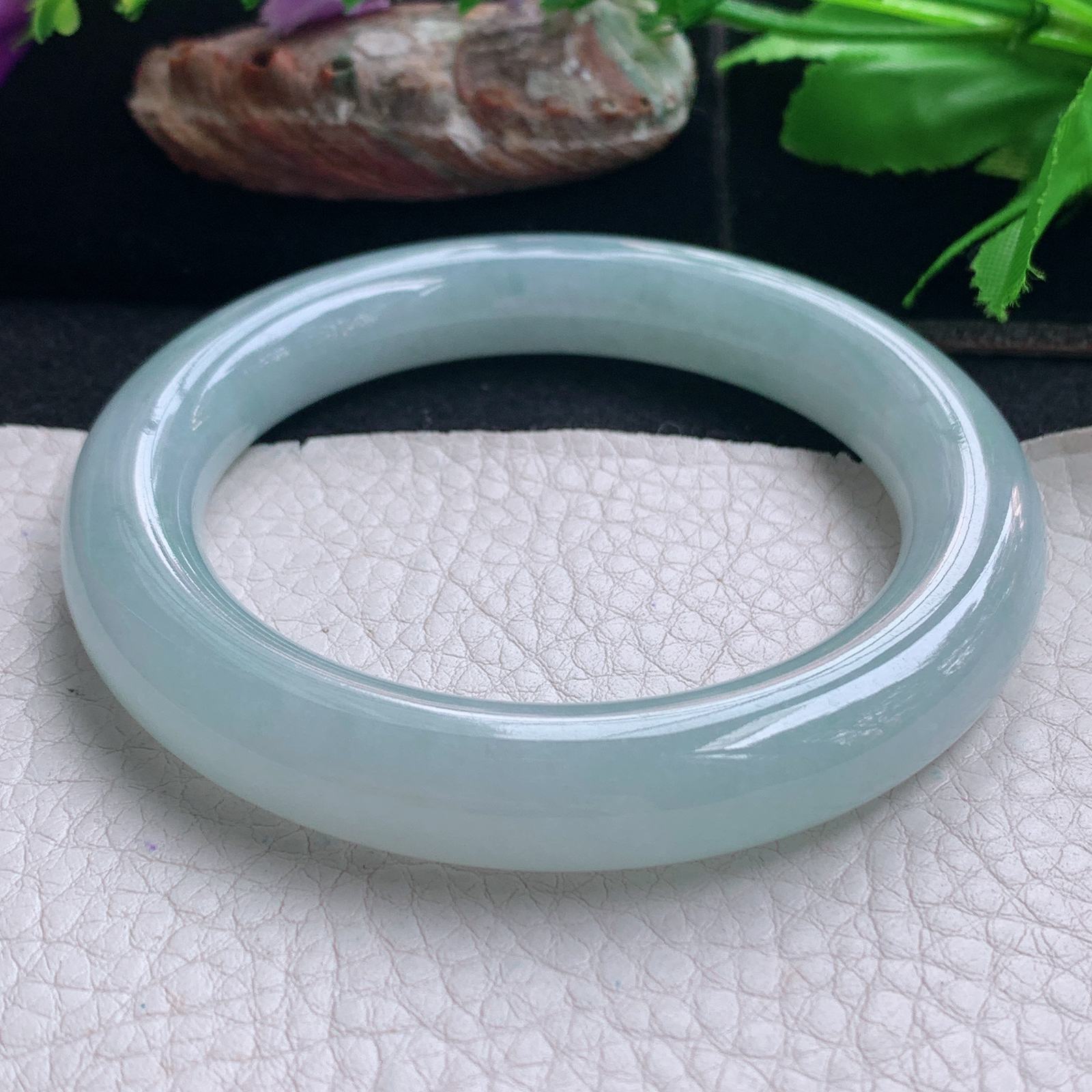 r实拍57*11美人镯 天然缅甸翡翠手镯蓝韵圆条正圈玉镯子