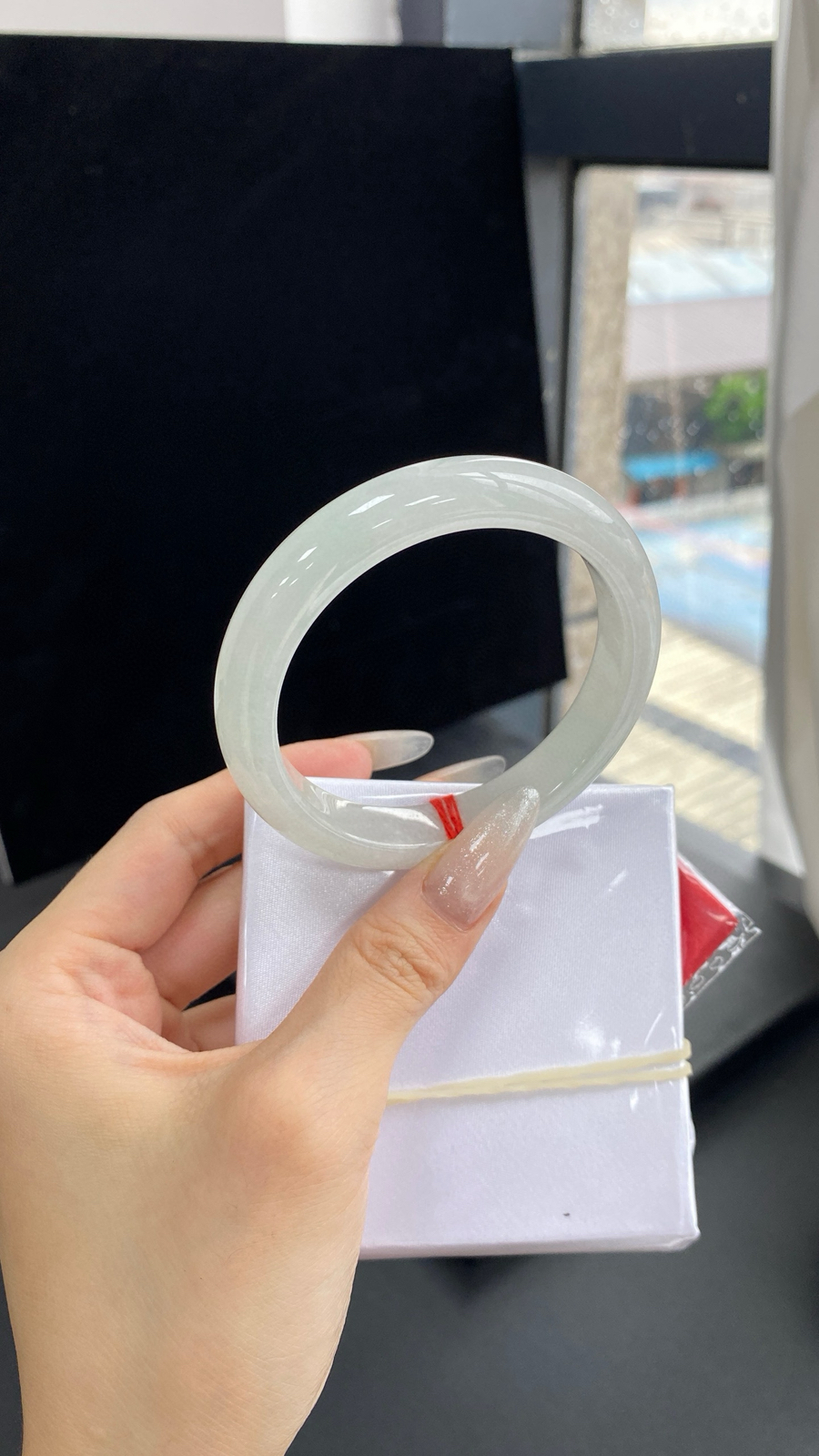 【晴底正圈手镯】
尺寸：55-11.4-8.5
自然光无滤镜，原图直出