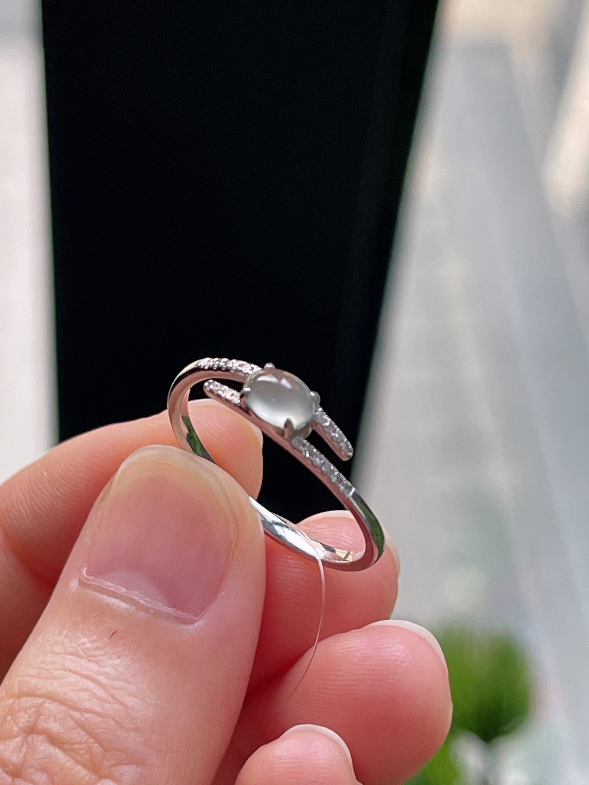 18k金伴钻石 翡翠戒指