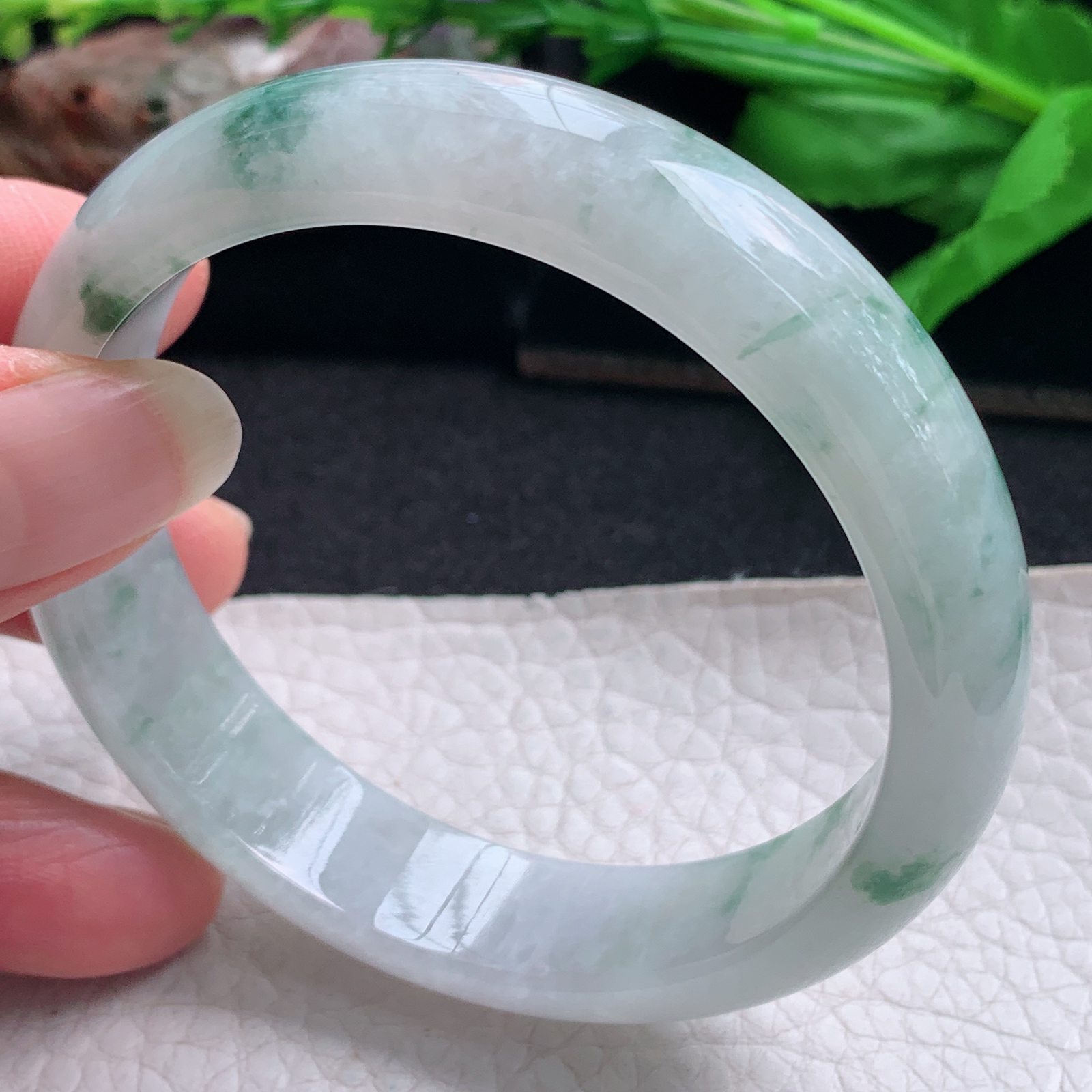 ee实拍58*13.6*7.2平安镯 天然缅甸翡翠手镯飘花胶感正圈玉镯子