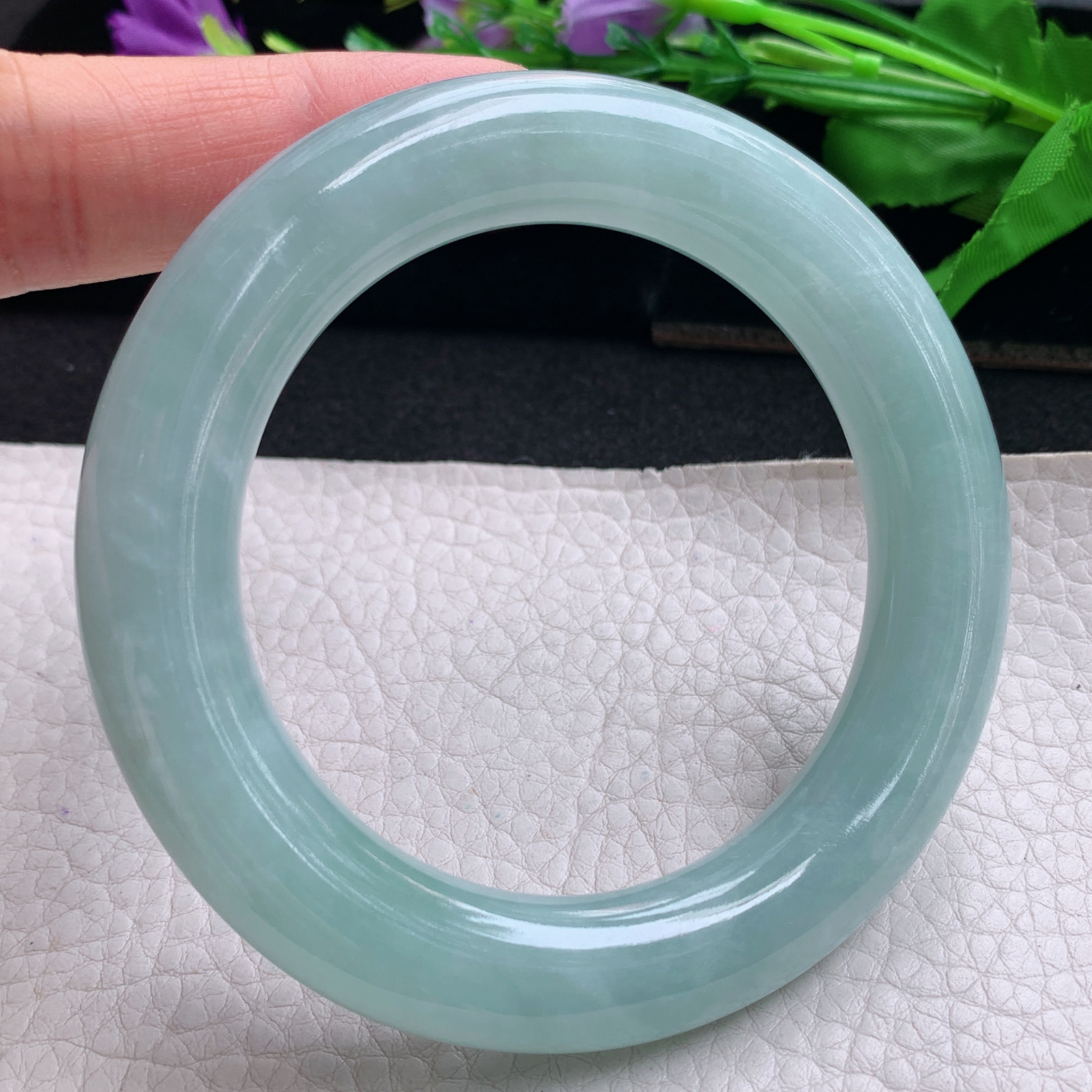 js实拍56.5*12胖圆镯 天然缅甸翡翠手镯蓝韵圆条大气玉镯子