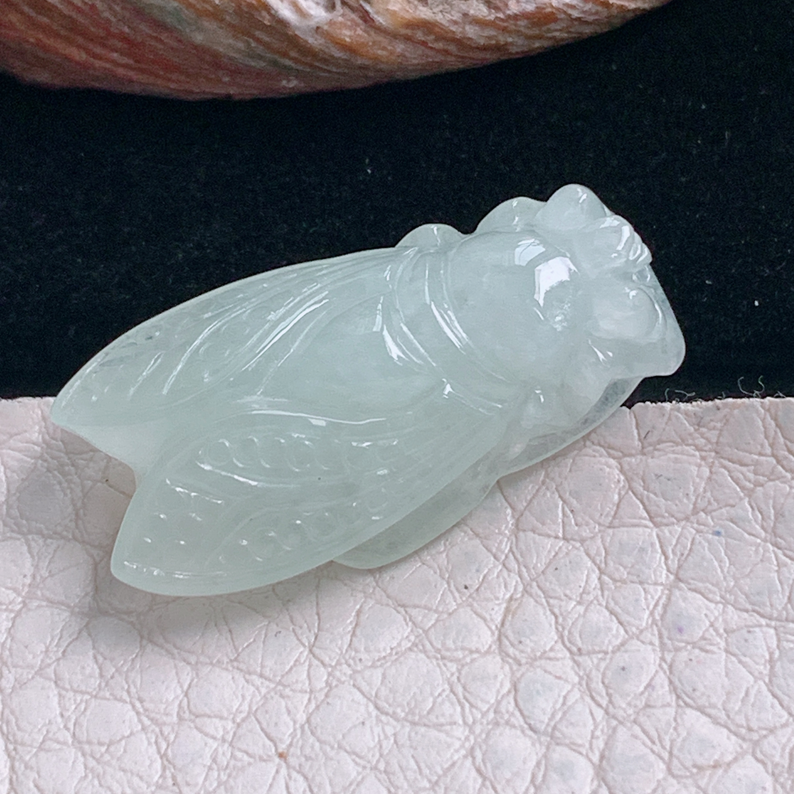 ajj实拍29*14.8*7.8缅甸翡翠冰纯一鸣惊人 蝉玉吊坠 玉挂件