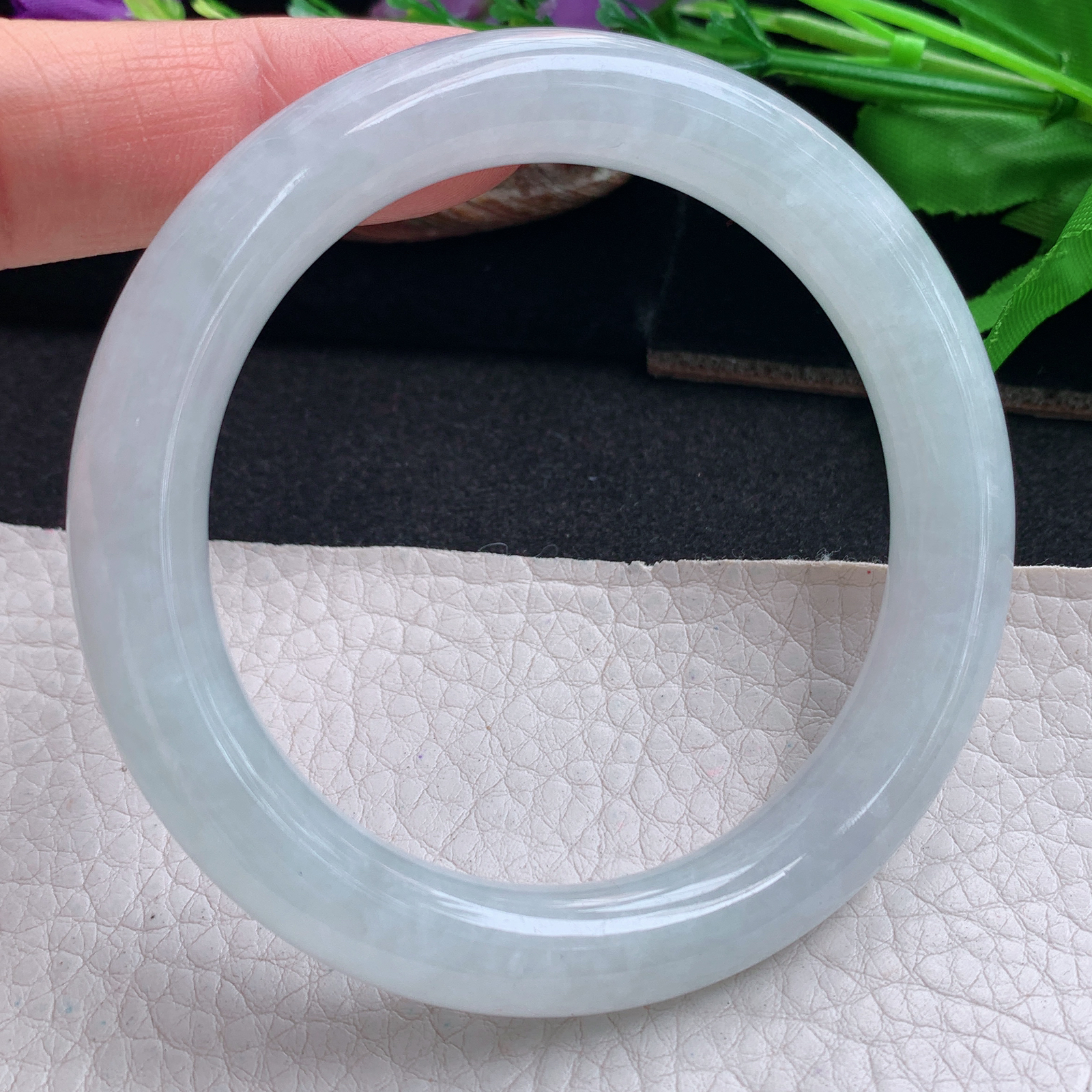 js实拍56*10*9.8美人镯 天然缅甸翡翠手镯纯美胶感正圈玉镯子 叮当镯