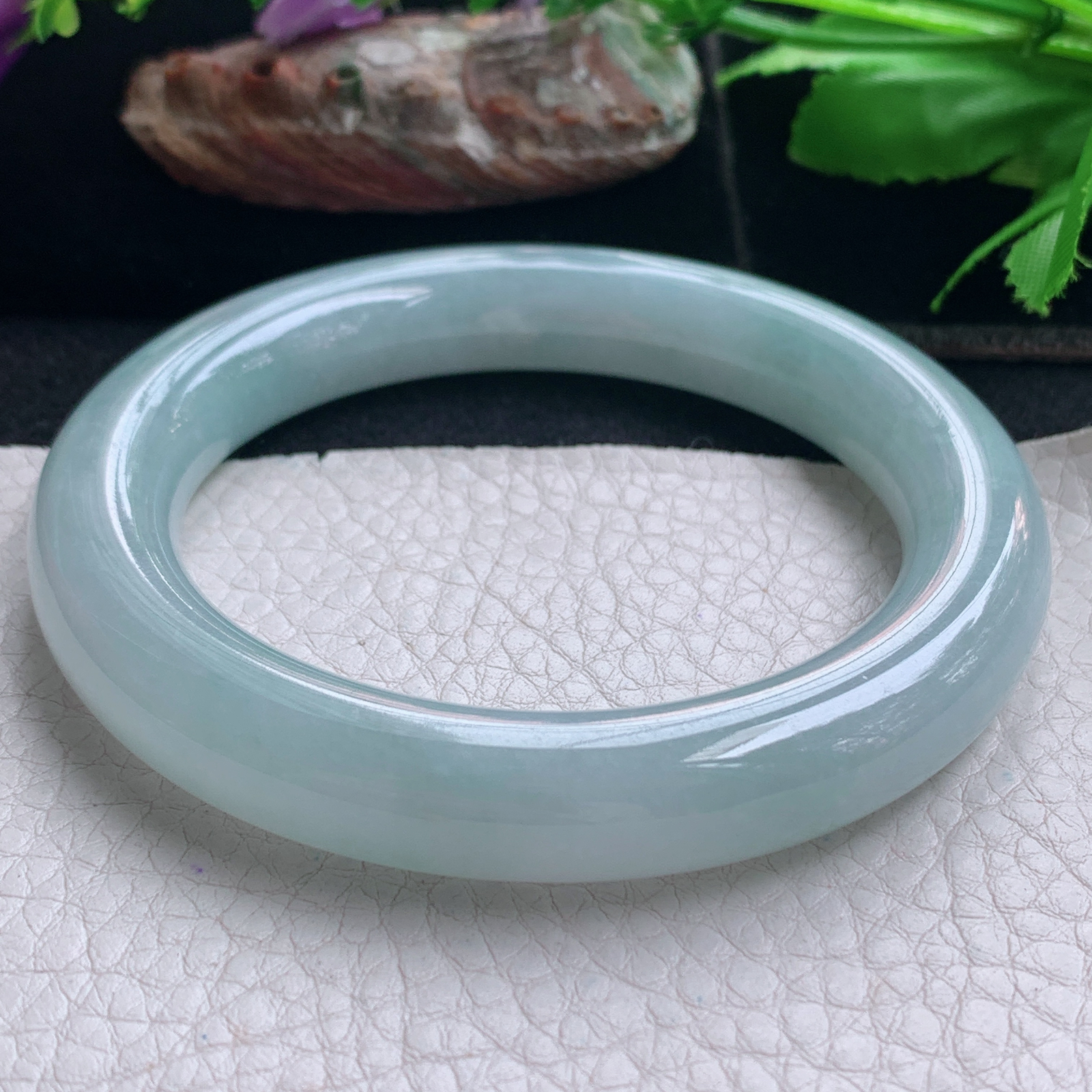 r实拍57*11美人镯 天然缅甸翡翠手镯蓝韵圆条正圈玉镯子