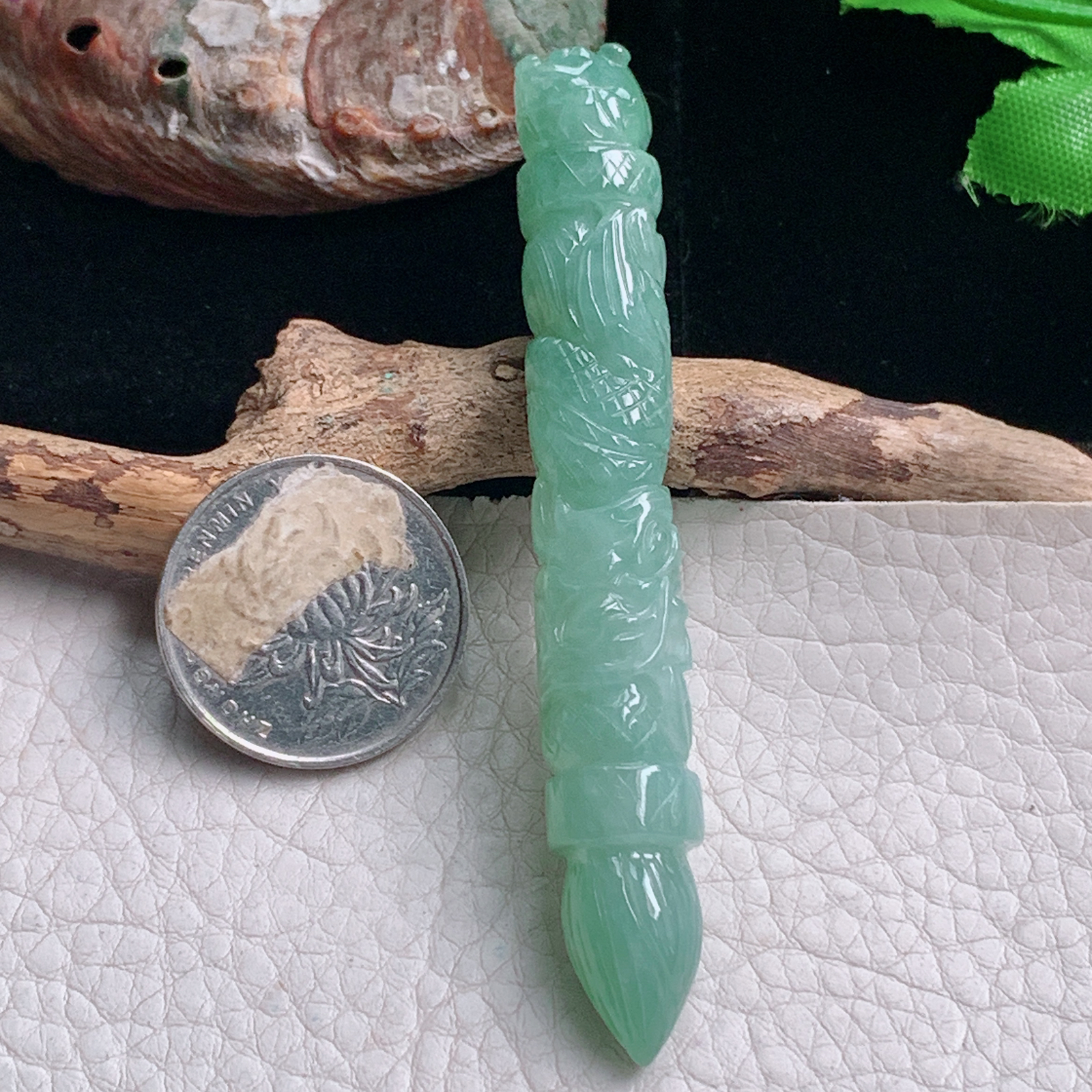 ajj实拍80*11.5*13缅甸翡翠满绿龙行天下金榜题名 清秀水灵毛笔玉吊坠 玉挂件