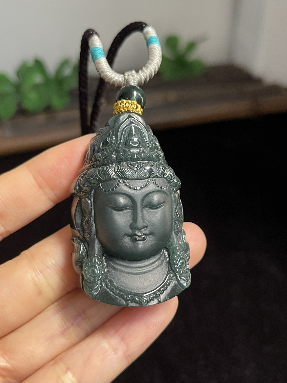 翡翠吊坠，配珠未测