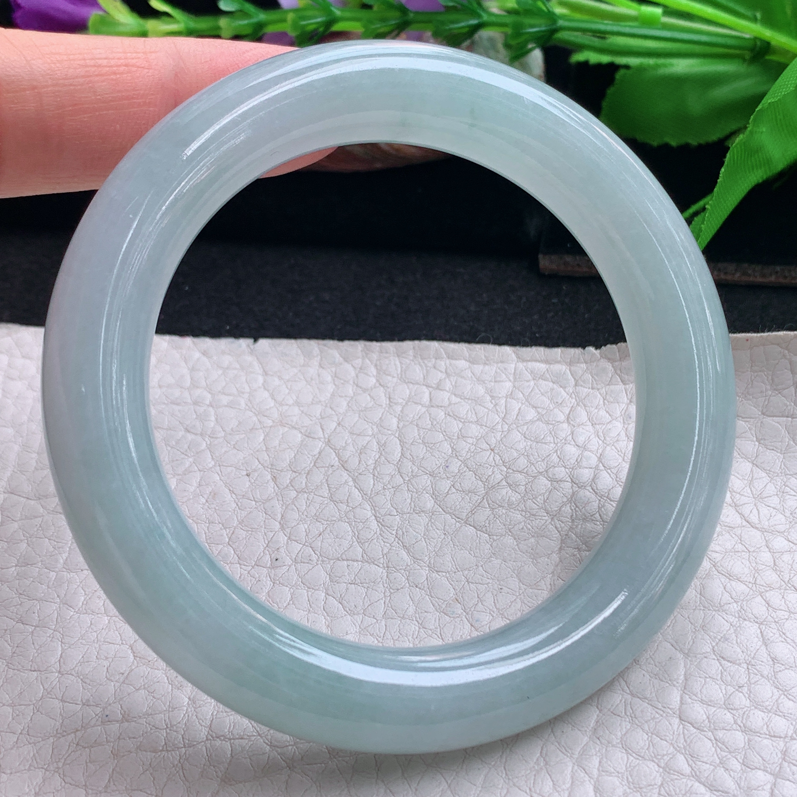 r实拍57*11美人镯 天然缅甸翡翠手镯蓝韵圆条正圈玉镯子