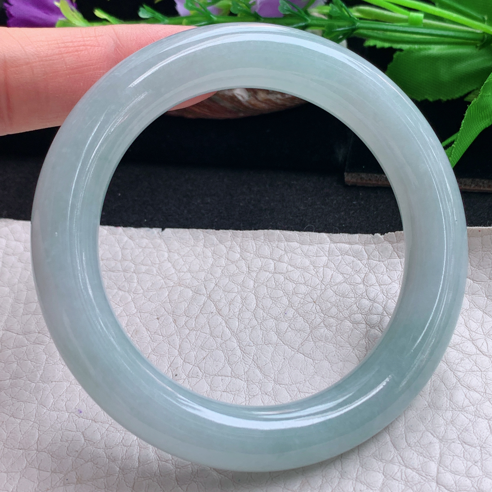 r实拍57*11美人镯 天然缅甸翡翠手镯蓝韵圆条正圈玉镯子