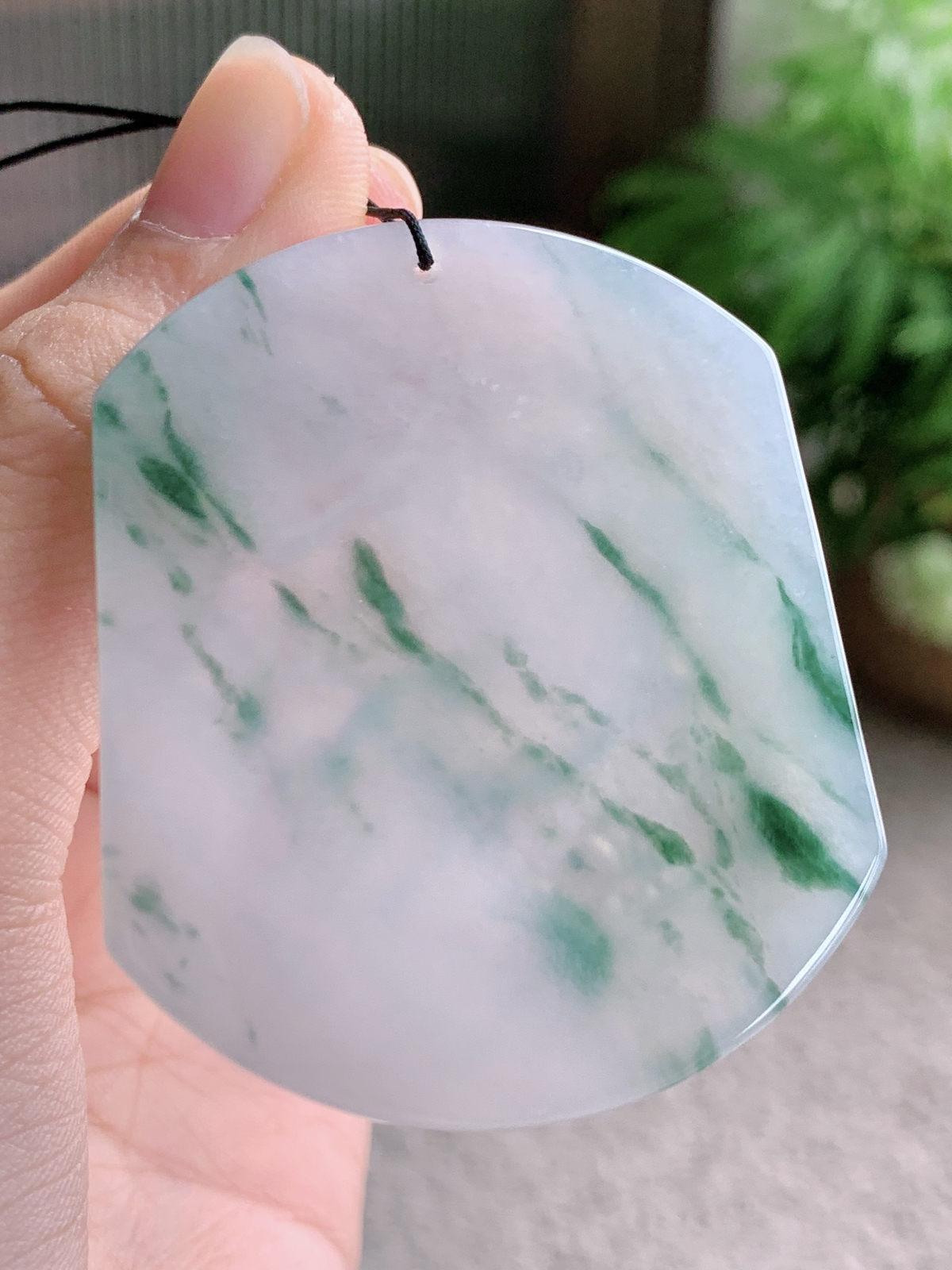 【裸石】冰飘花生肖马牌吊坠
【说明】缅料 性价比高  
【尺寸】51-43.7-5.7