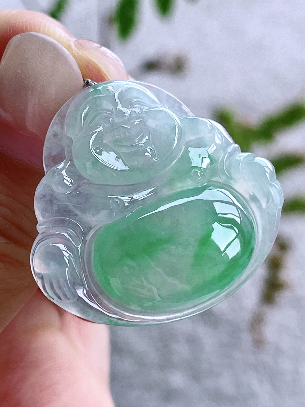 【裸石】冰飘绿花佛公大佛公吊坠
【说明】缅料 性价比高 飘花
【尺寸】33-35.5-5.9