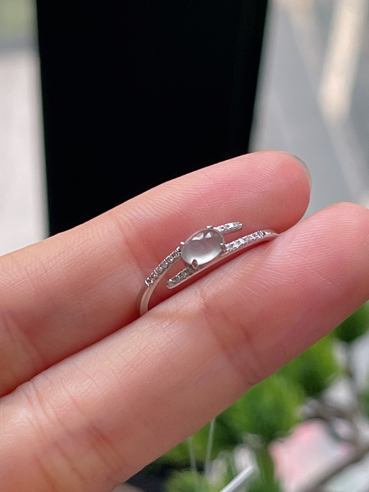 18k金伴钻石 翡翠戒指