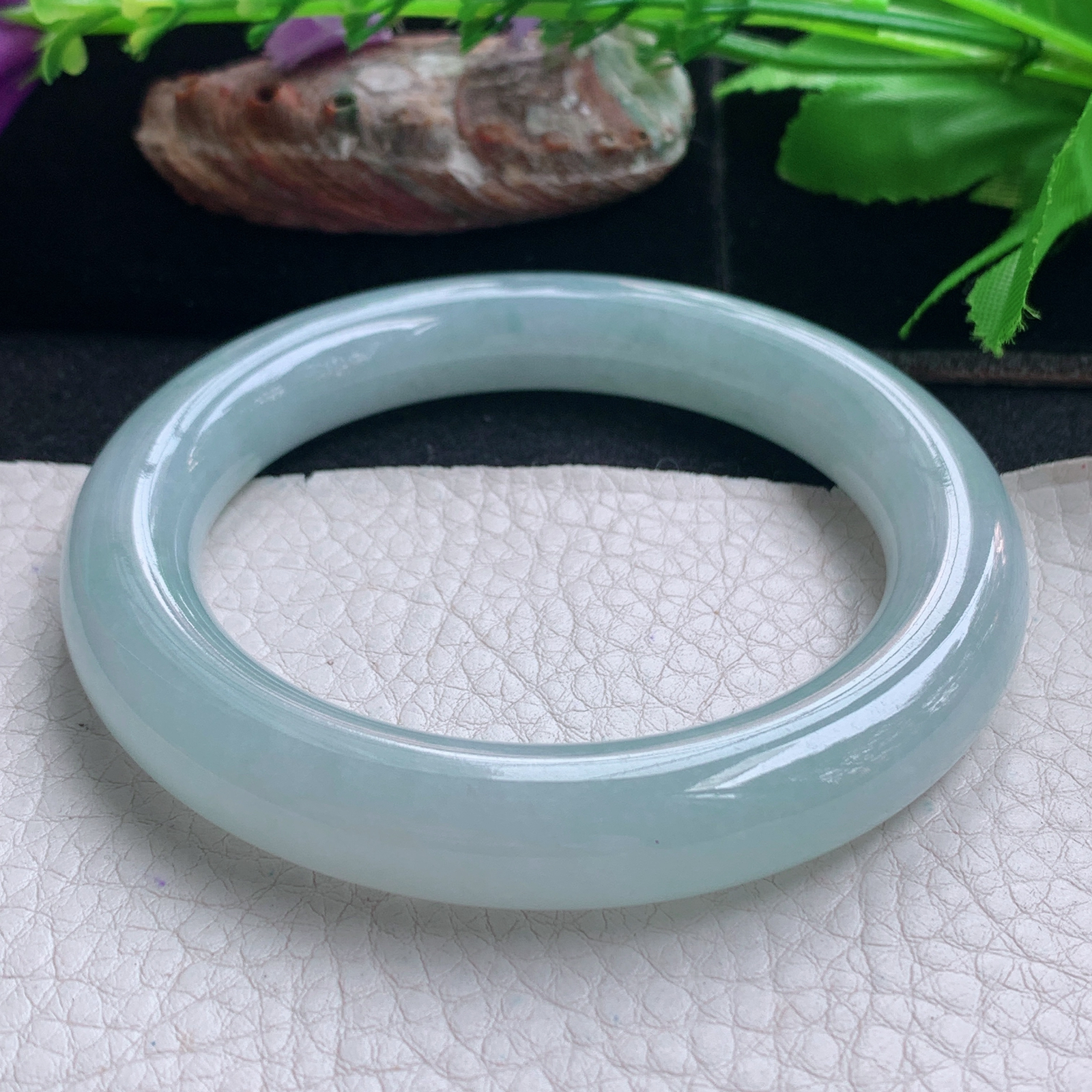 r实拍57*11美人镯 天然缅甸翡翠手镯蓝韵圆条正圈玉镯子