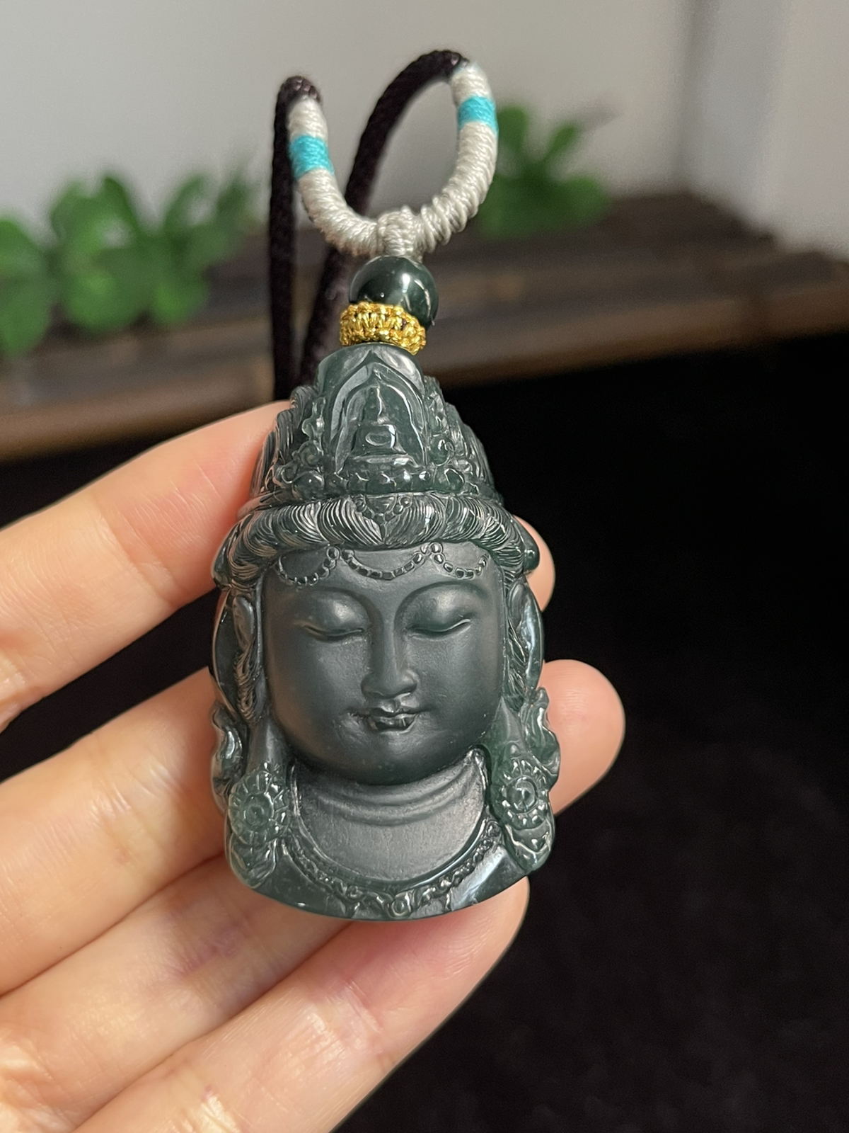 翡翠吊坠，配珠未测