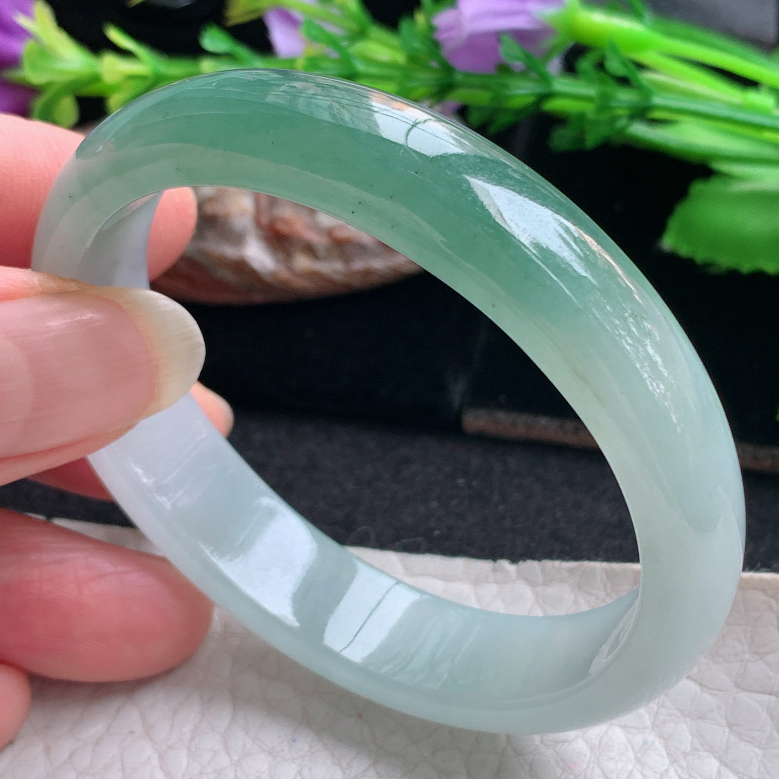 yh小圈口53*45*12.3*6.4招财贵妃镯 天然缅甸翡翠手镯冰胶蛋形玉镯子