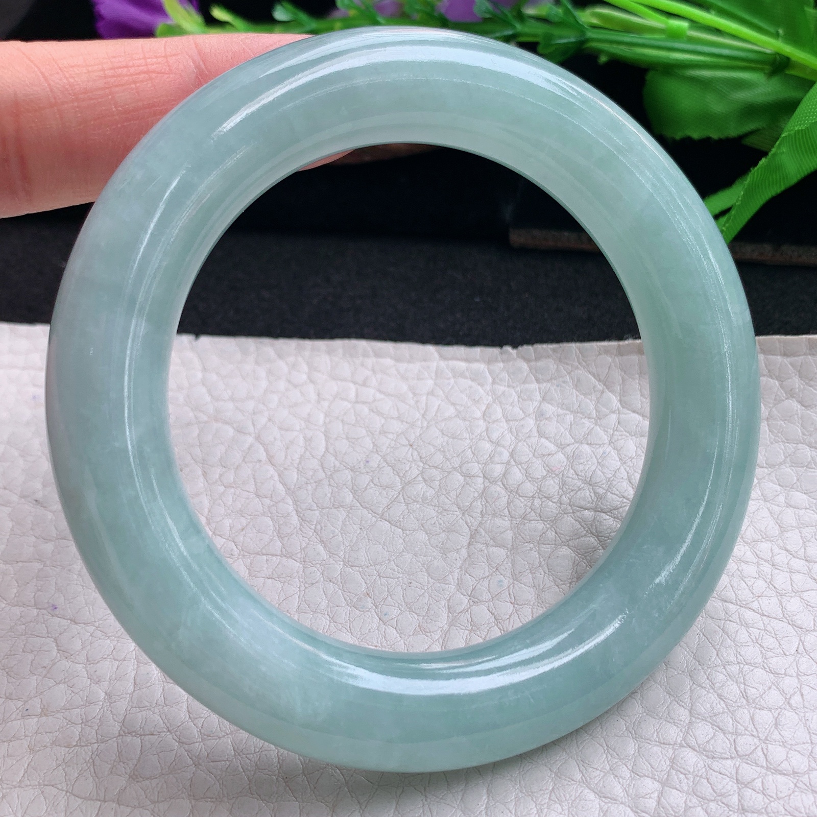 js实拍56.5*12胖圆镯 天然缅甸翡翠手镯蓝韵圆条大气玉镯子