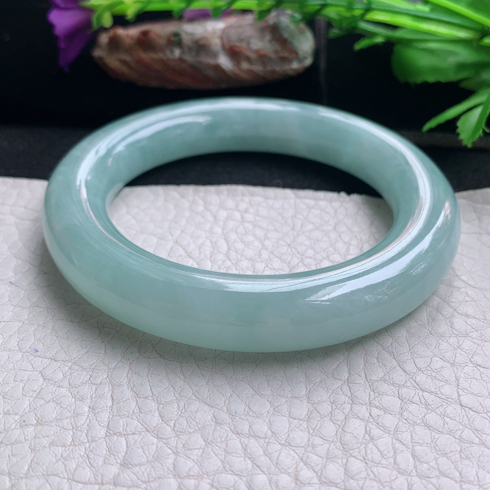 js实拍56.5*12胖圆镯 天然缅甸翡翠手镯蓝韵圆条大气玉镯子