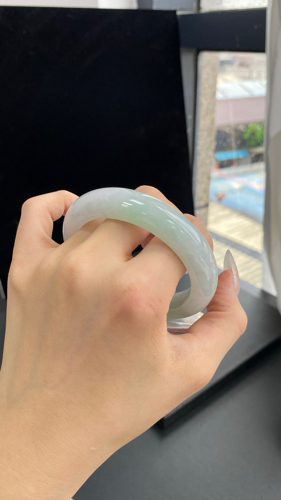 【飘蓝花手镯】
尺寸：53.7-12.5-9
自然光无滤镜，原图直出