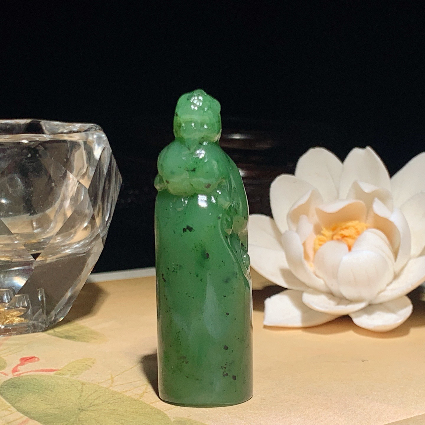 和田玉阳绿俄罗斯碧玉招财进宝貔貅印章 尺寸61/19重39.5克 玉质细腻油润 底色纯净 脂粉好，品