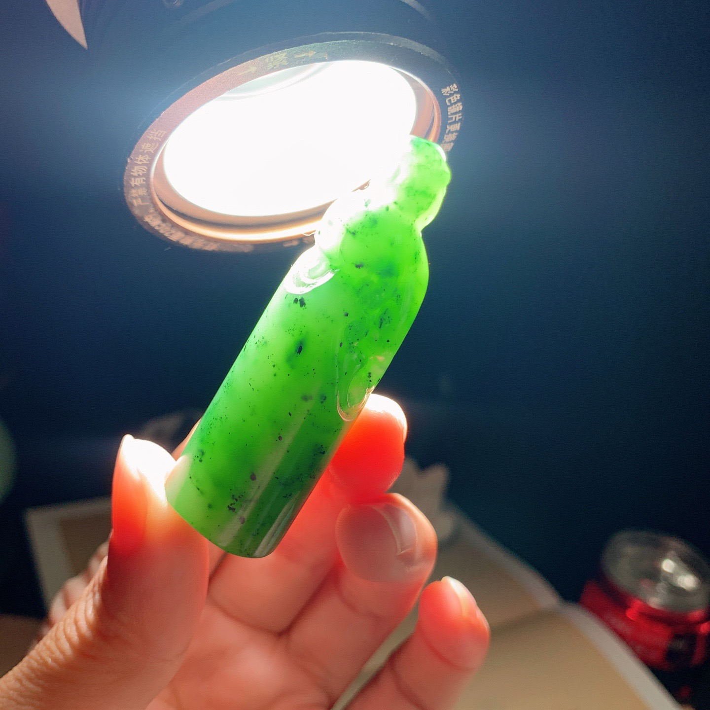 和田玉阳绿俄罗斯碧玉招财进宝貔貅印章 尺寸61/19重39.5克 玉质细腻油润 底色纯净 脂粉好，品质好。lt260328