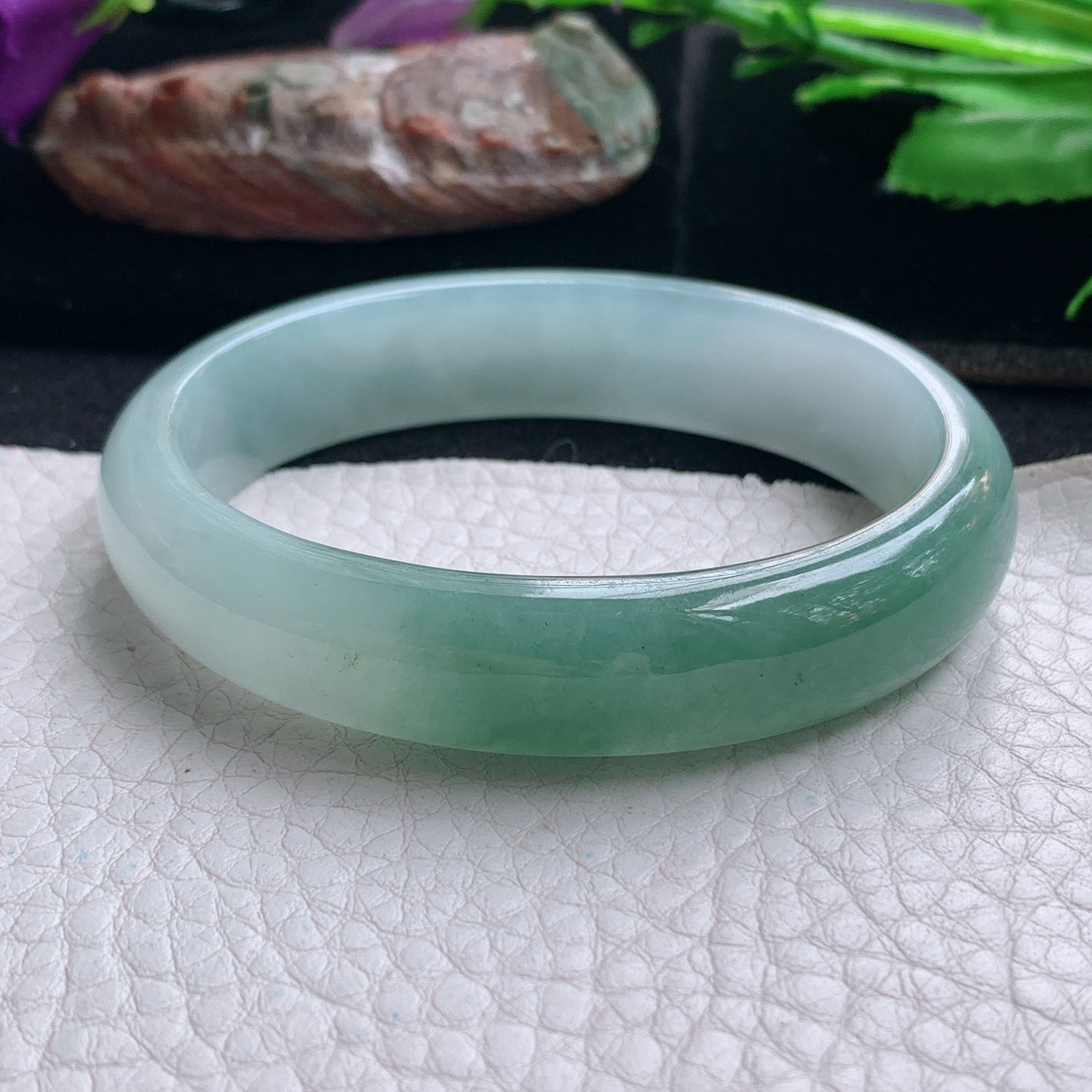 yh小圈口53*45*12.3*6.4招财贵妃镯 天然缅甸翡翠手镯冰胶蛋形玉镯子