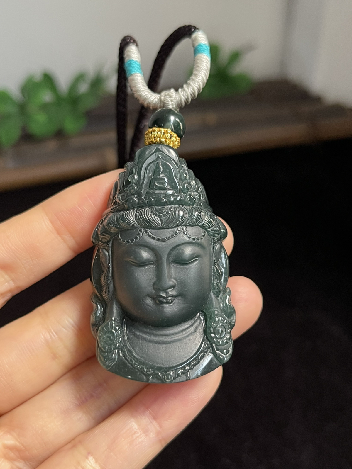 翡翠吊坠，配珠未测