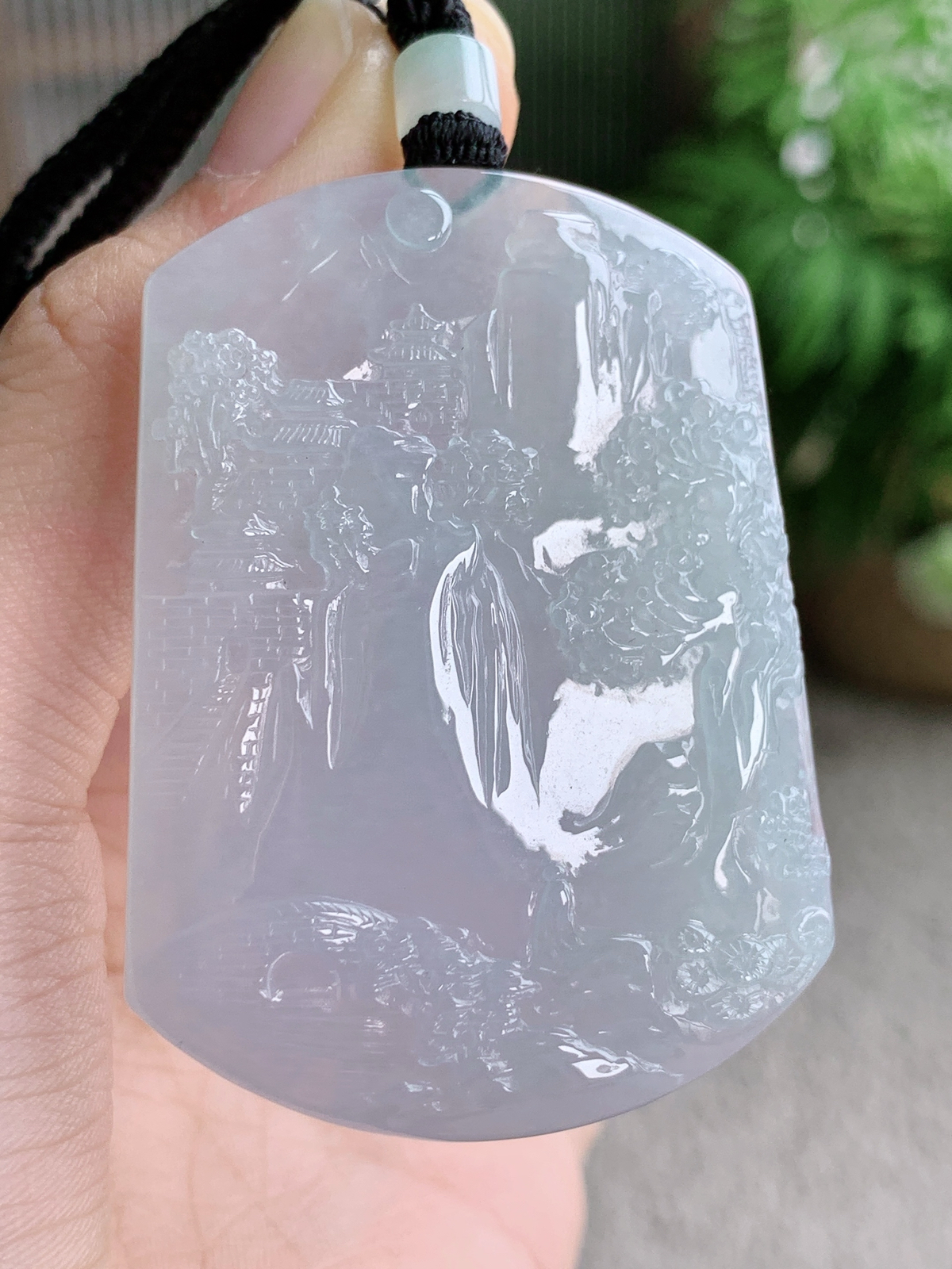 【裸石】冰山水牌大山水牌吊坠
【说明】缅料 性价比高  
【尺寸】53.5-39.7-5.7