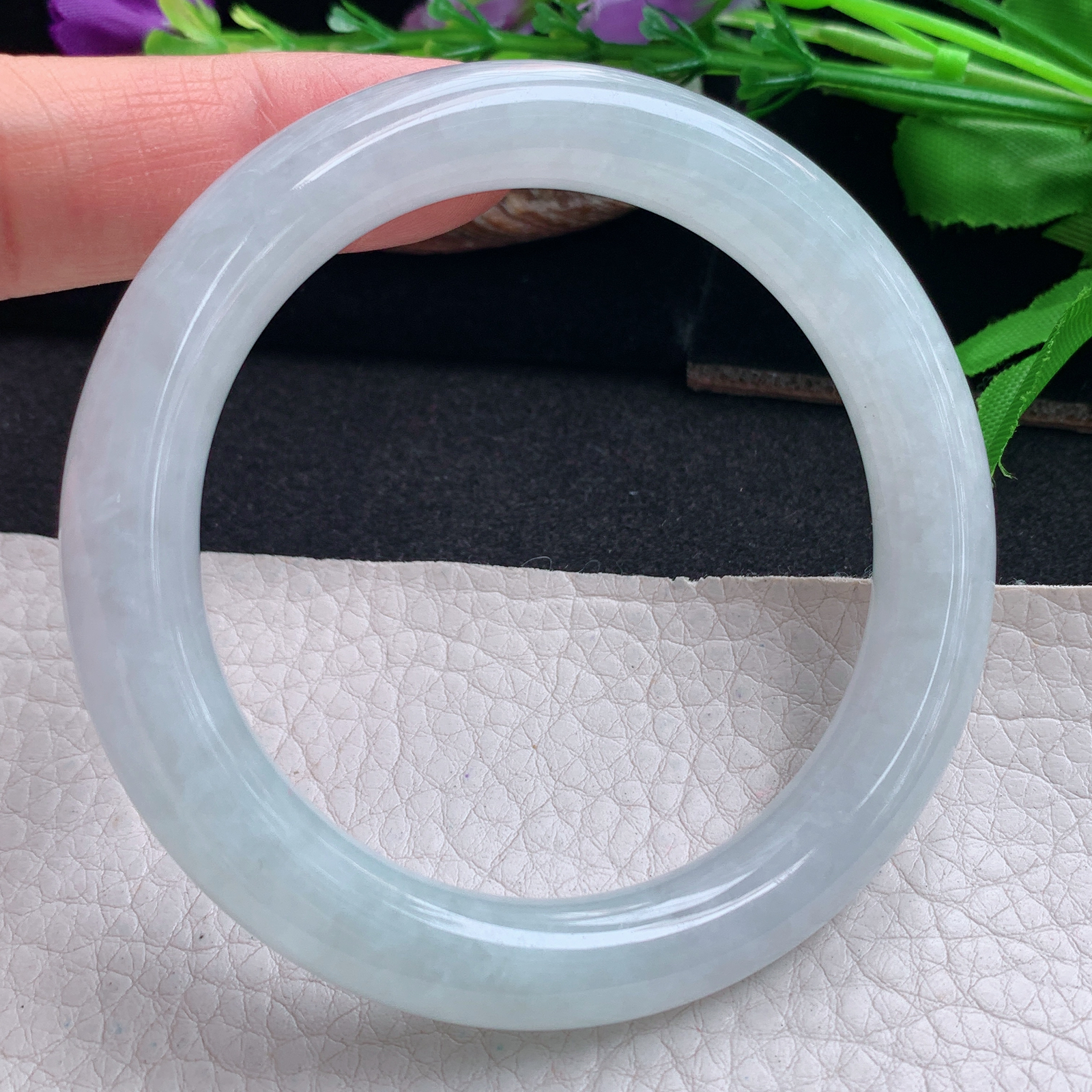 js实拍56*10*9.8美人镯 天然缅甸翡翠手镯纯美胶感正圈玉镯子 叮当镯