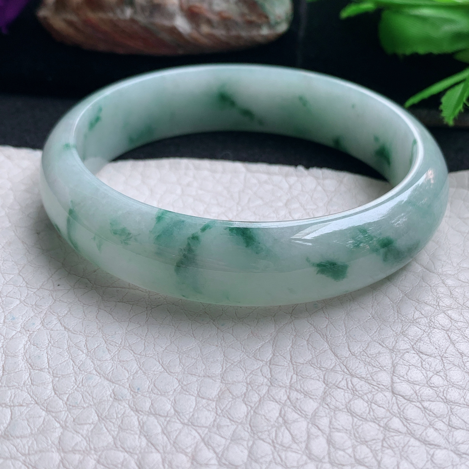 js实拍57*13.8*7平安镯 天然缅甸翡翠手镯飘花胶感正圈玉镯子