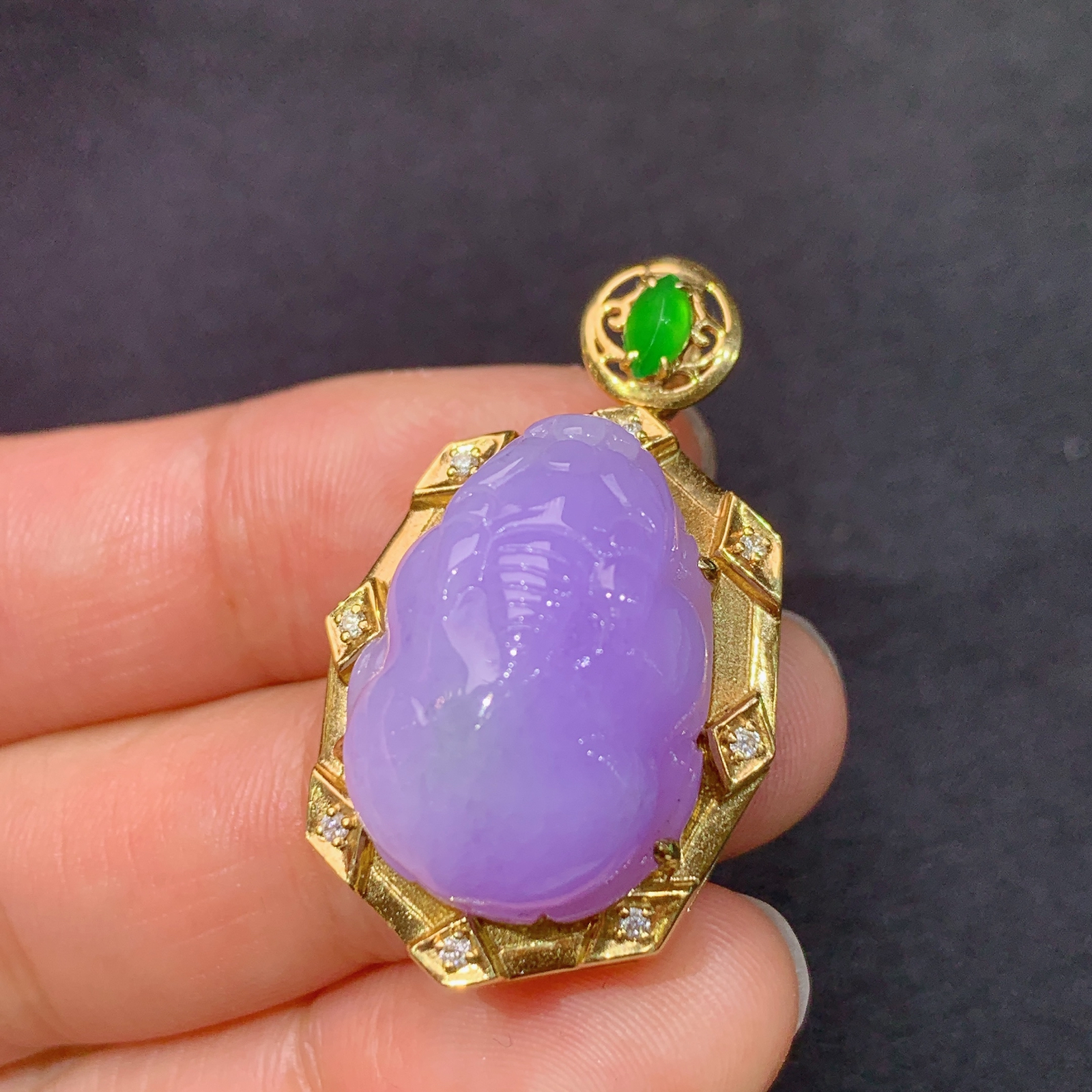 紫罗兰貔貅吊坠，18k金镶嵌，温润细腻，颜色鲜艳，Ja 尺寸34.3*20.3*14.9