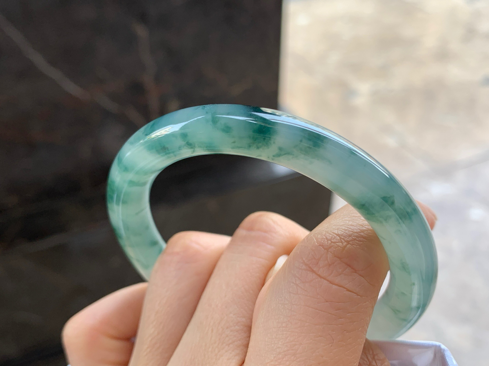 54-9

蓝花圆条手镯^_^颜色鲜艳