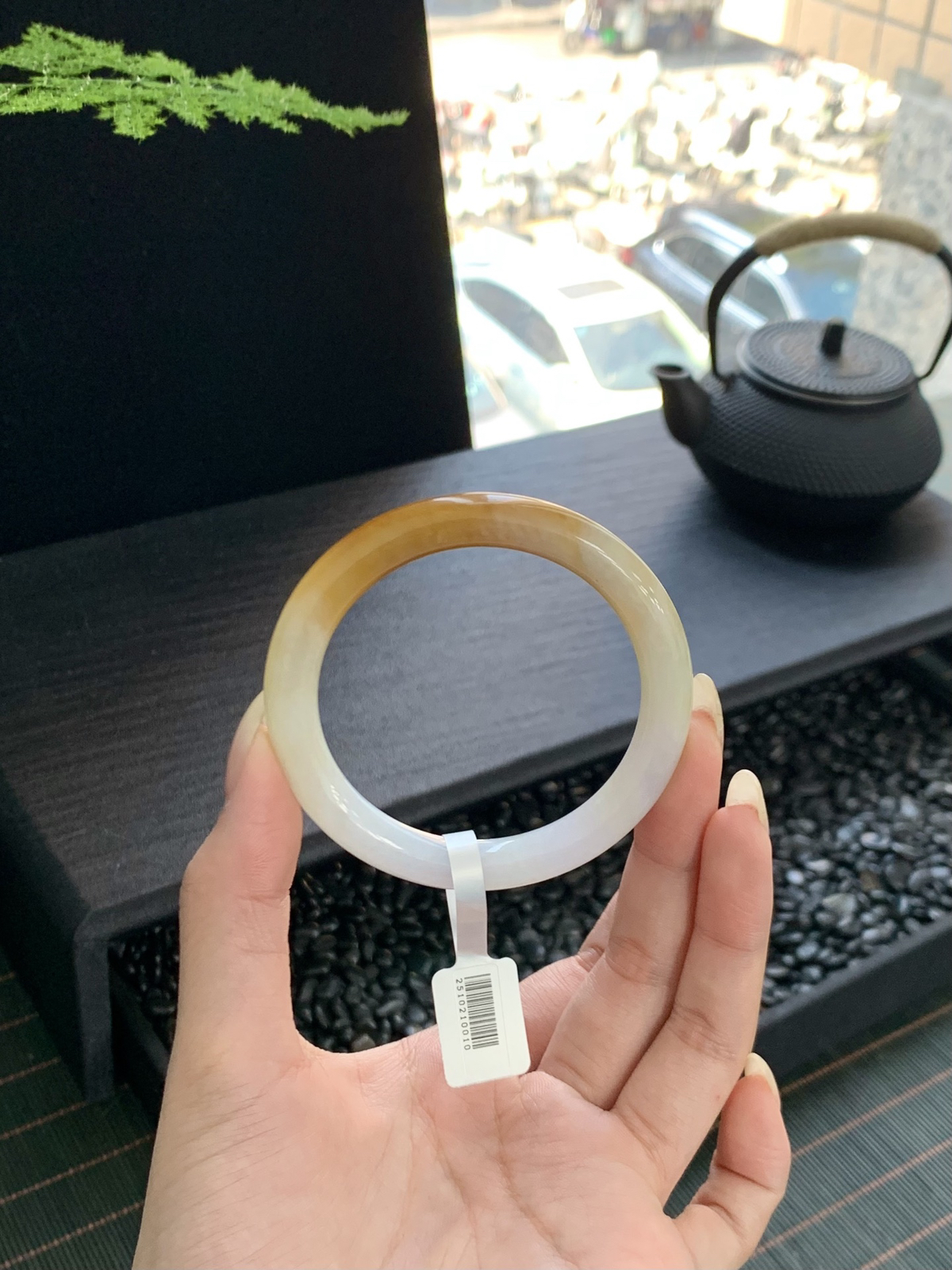 黄翡半山水圆头