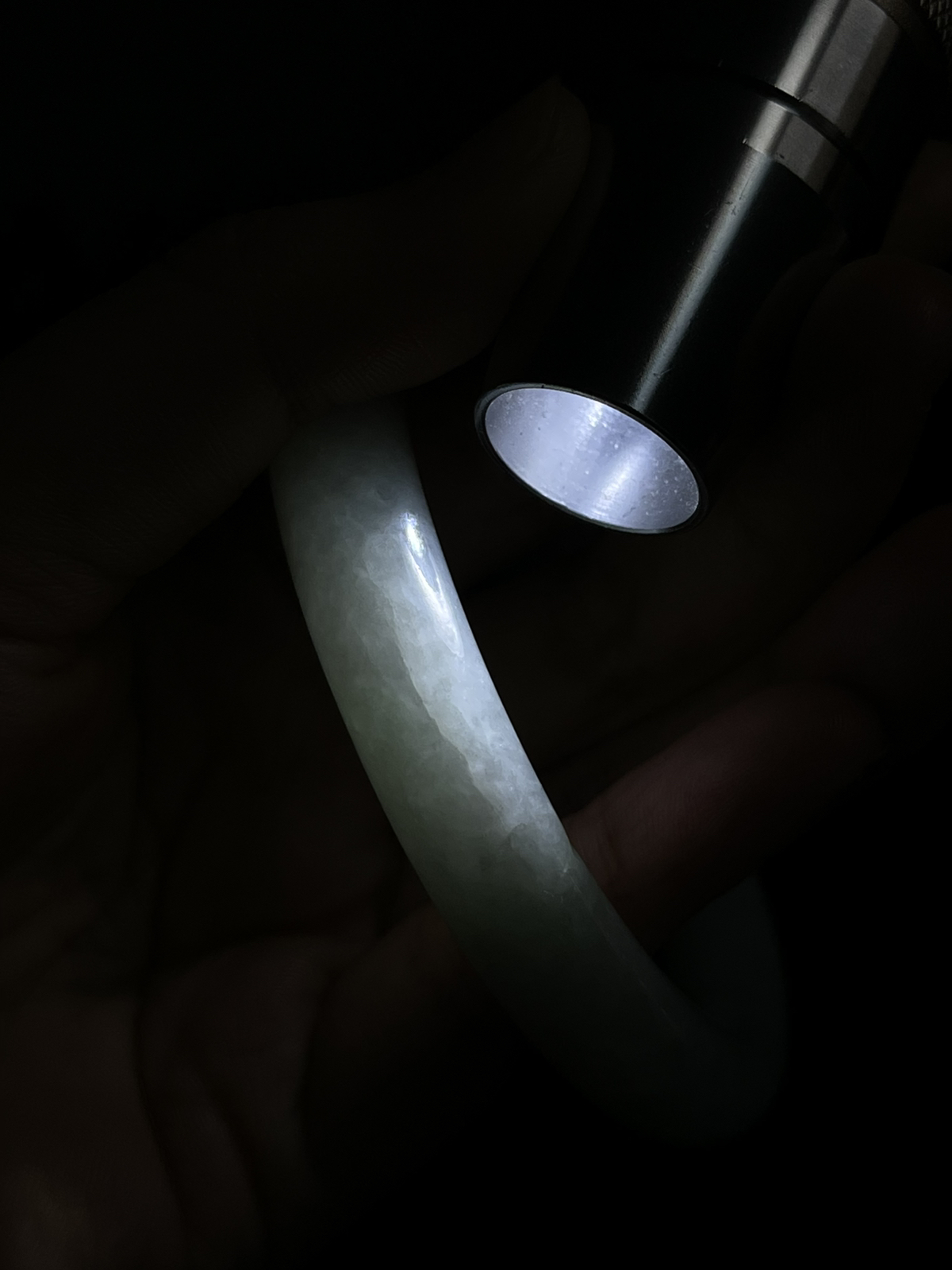 圆镯54圈口，翡翠糯化种白色手镯