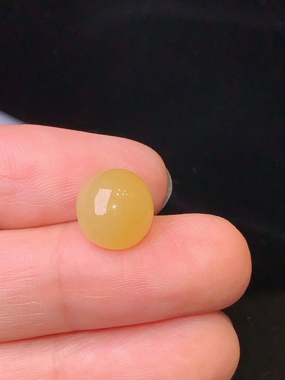 镶嵌款 黄翡蛋面 玉质细腻 色泽清新艳丽 整体尺寸10.5*9.8*7.1