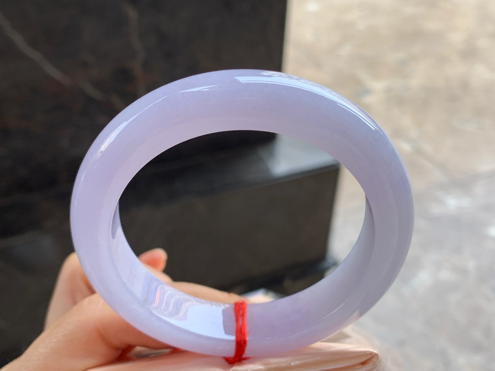 57-13.3-10.5

春色手镯^_^底子细腻干净