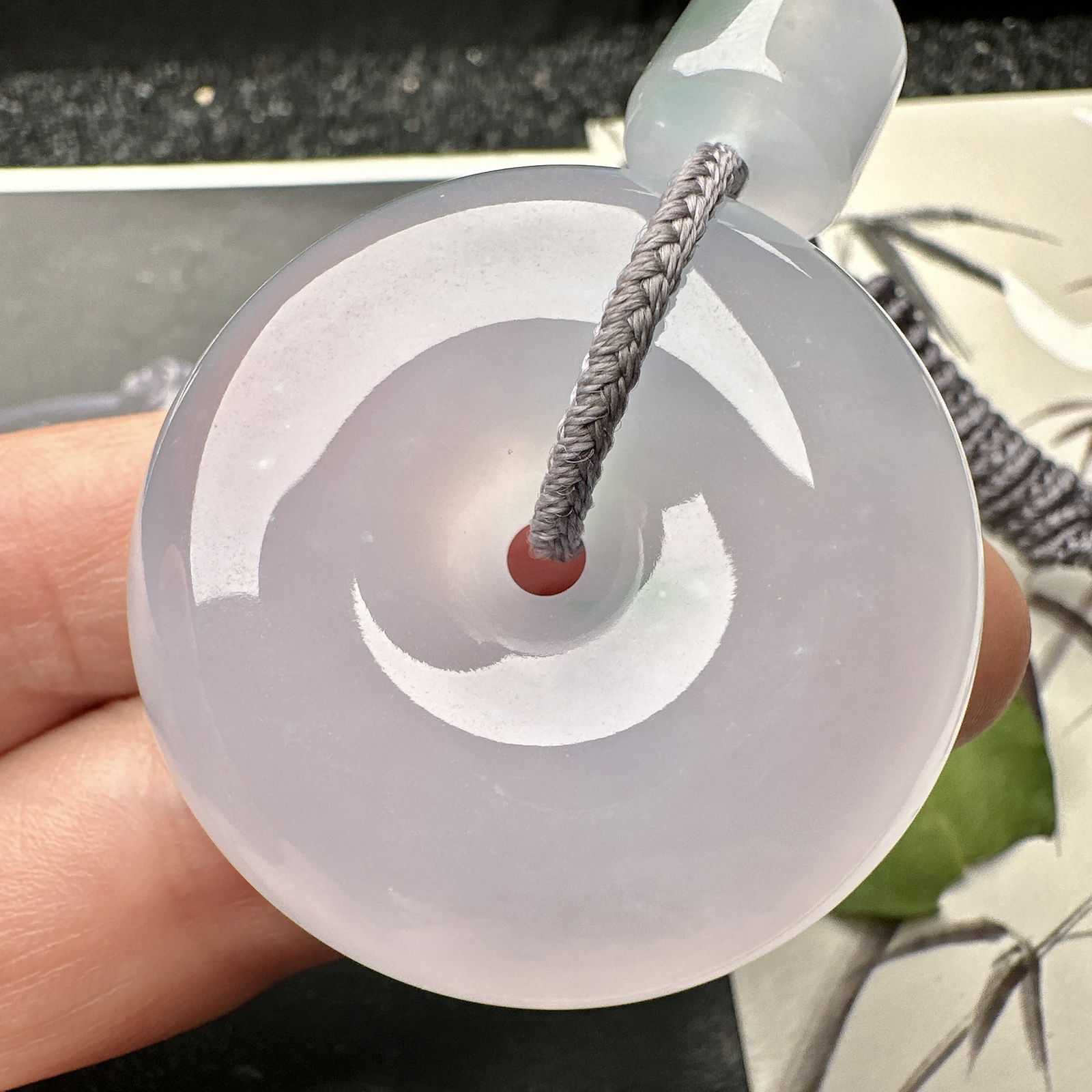 【冰种飘花大平安扣】质地细腻，品质很好，冰感十足，胶感明显，收藏品质。