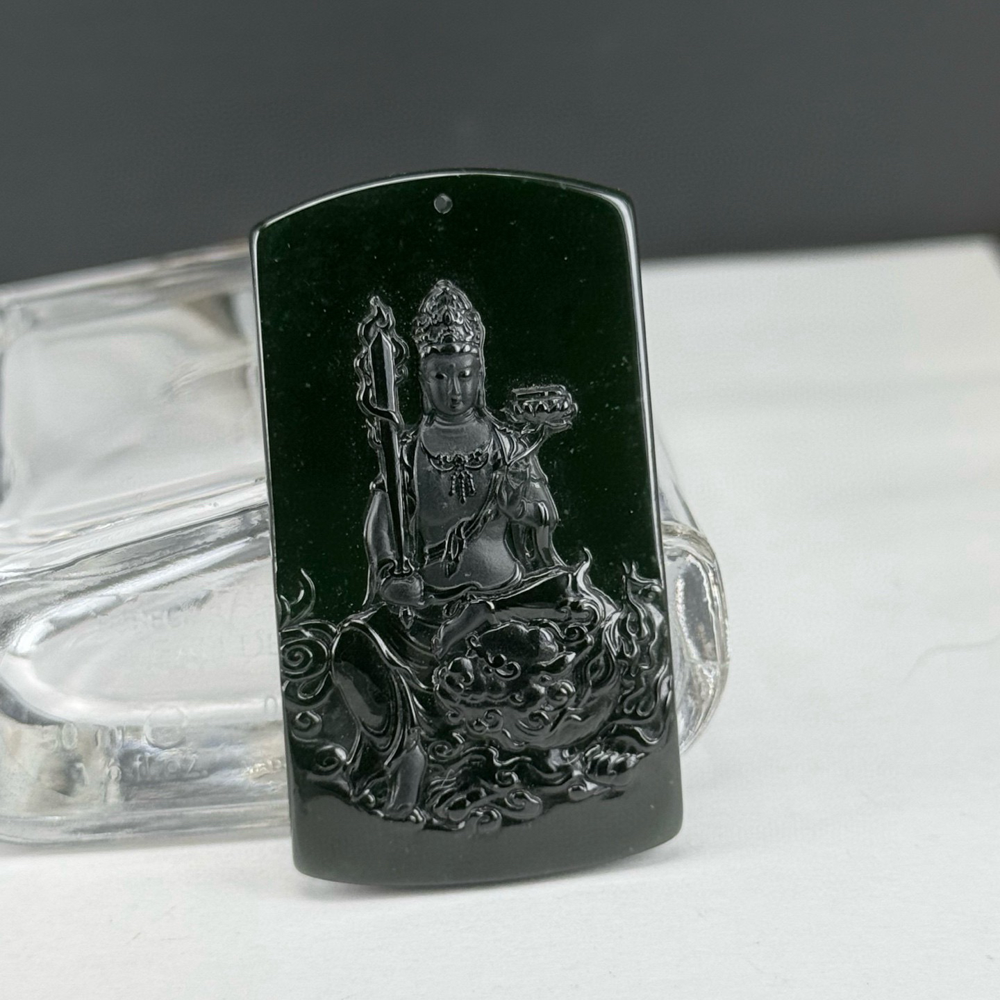 精品墨翠文殊菩萨 种好色正 黑度极好 打灯通透 油性十足 尺寸49.7