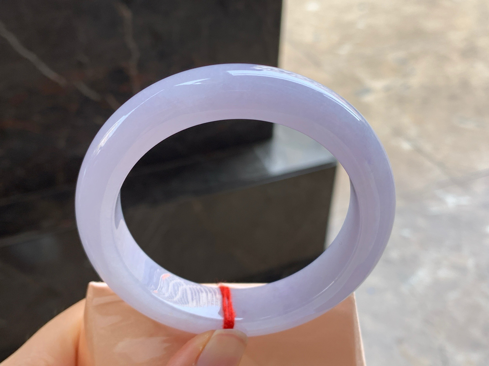 57-13.3-10.5

春色手镯^_^底子细腻干净