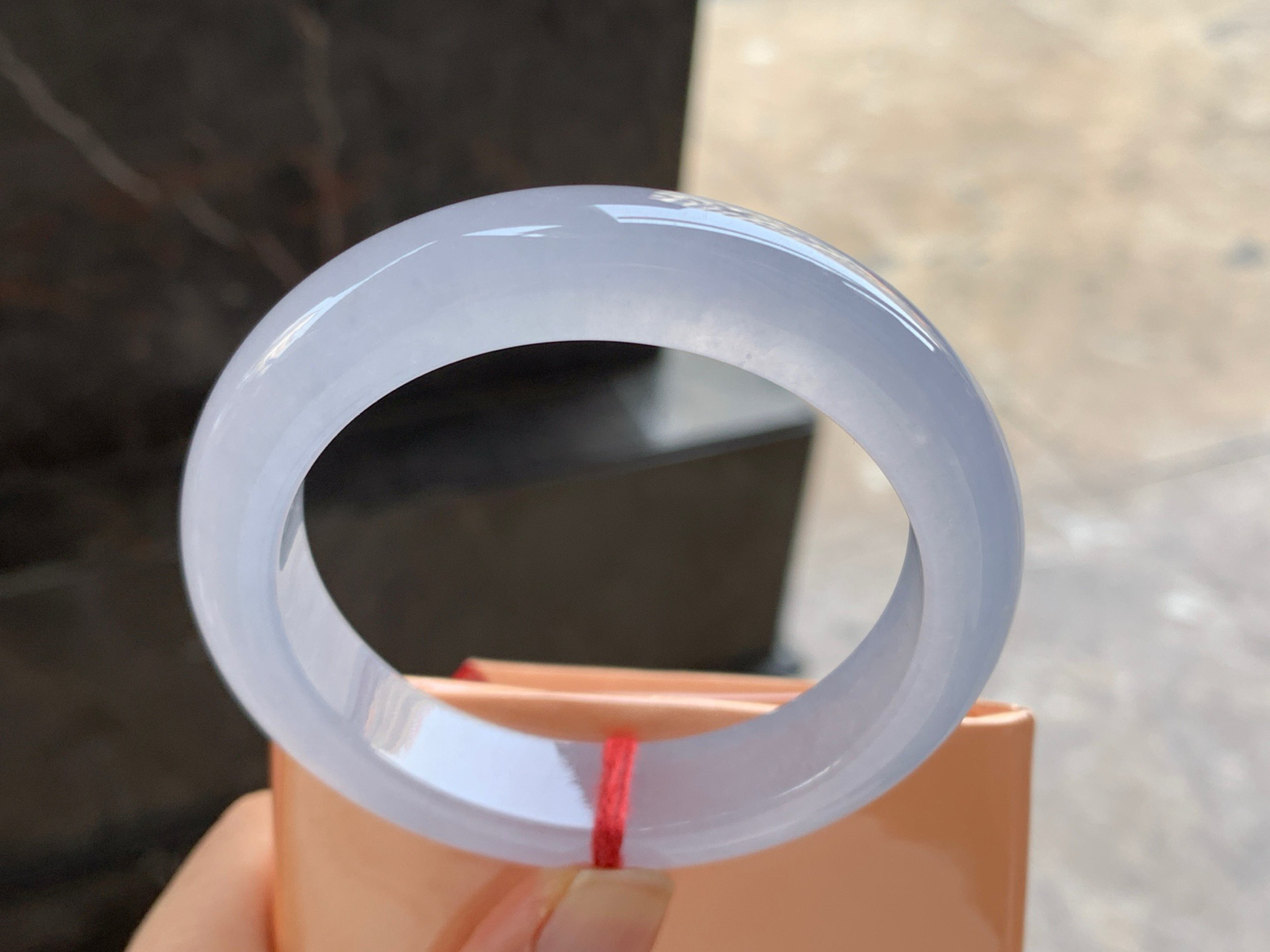 54.5-12.5-8.8

高冰手镯^_^透亮