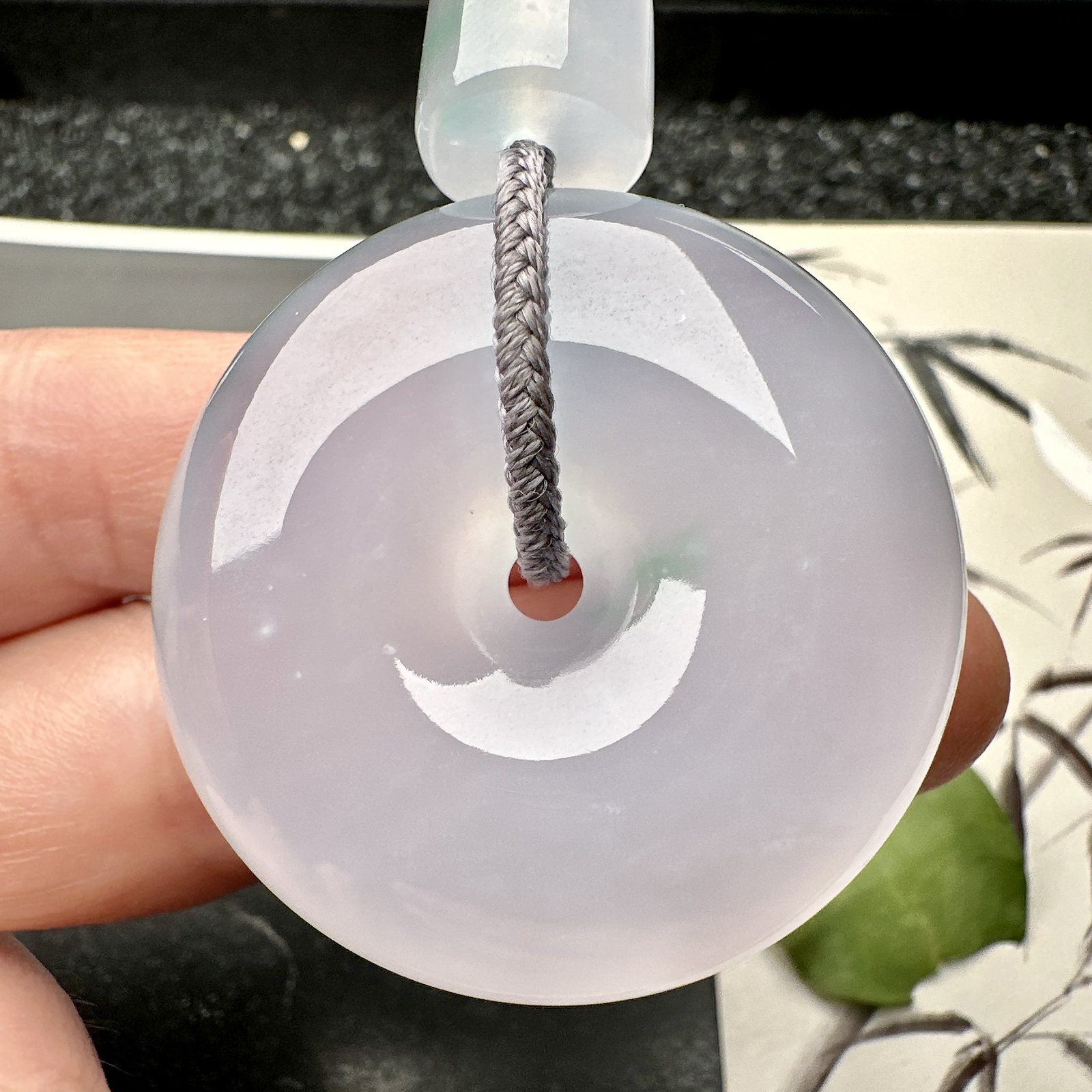 【冰种飘花大平安扣】质地细腻，品质很好，冰感十足，胶感明显，收藏品质。