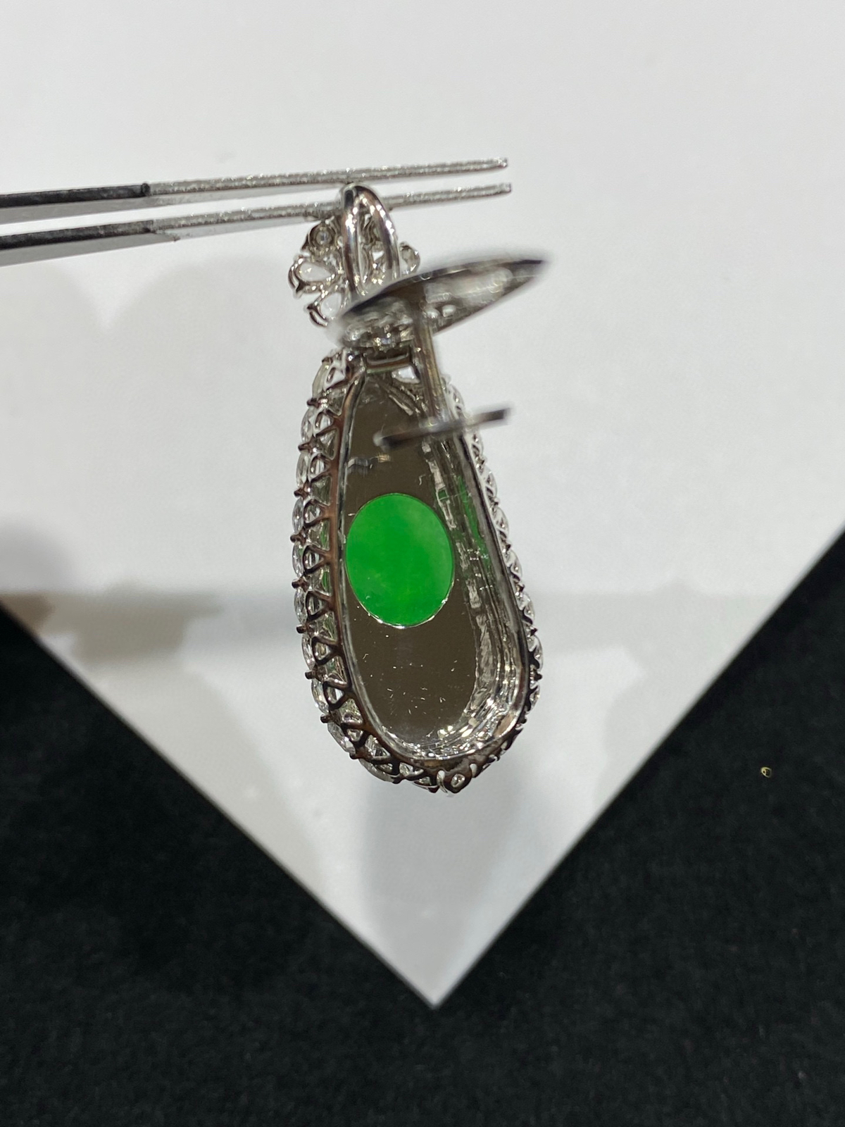 辣阳绿 色泽鲜亮 均匀 无绵 满色 福豆 18k尺寸32.2-12.8-10.4