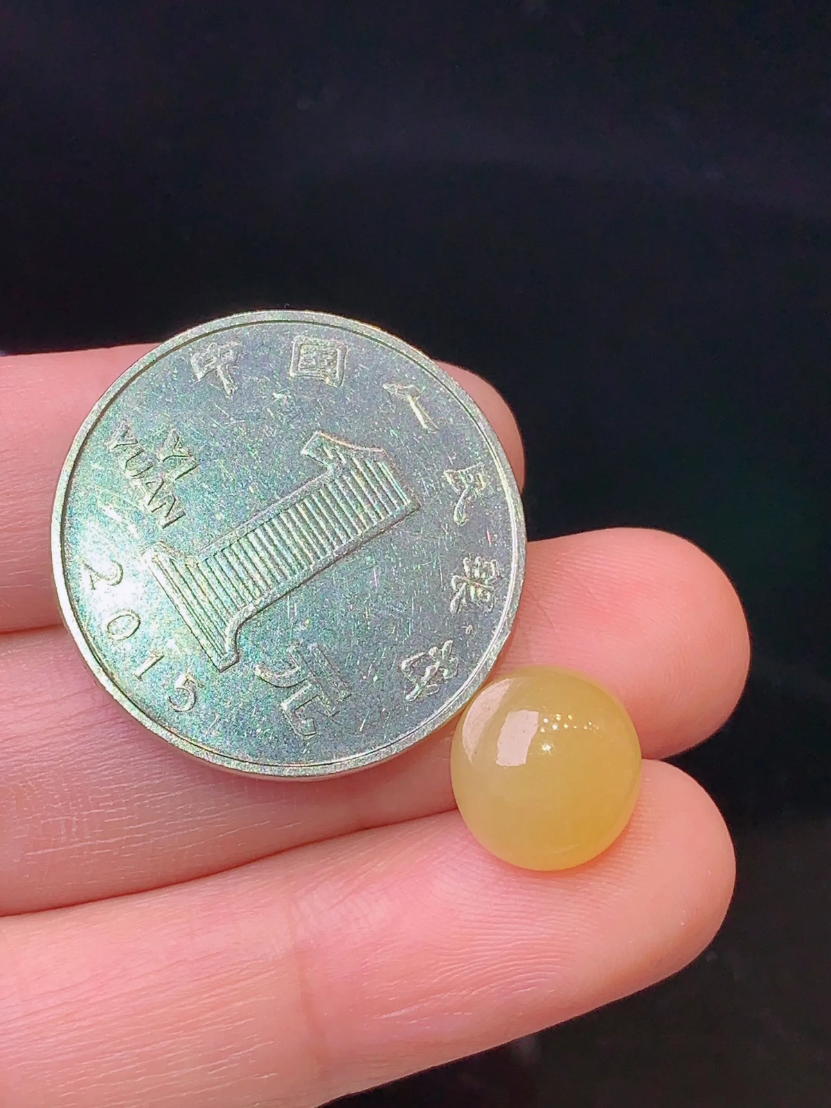 镶嵌款 黄翡蛋面 玉质细腻 色泽清新艳丽 整体尺寸10.5*9.8*7.1