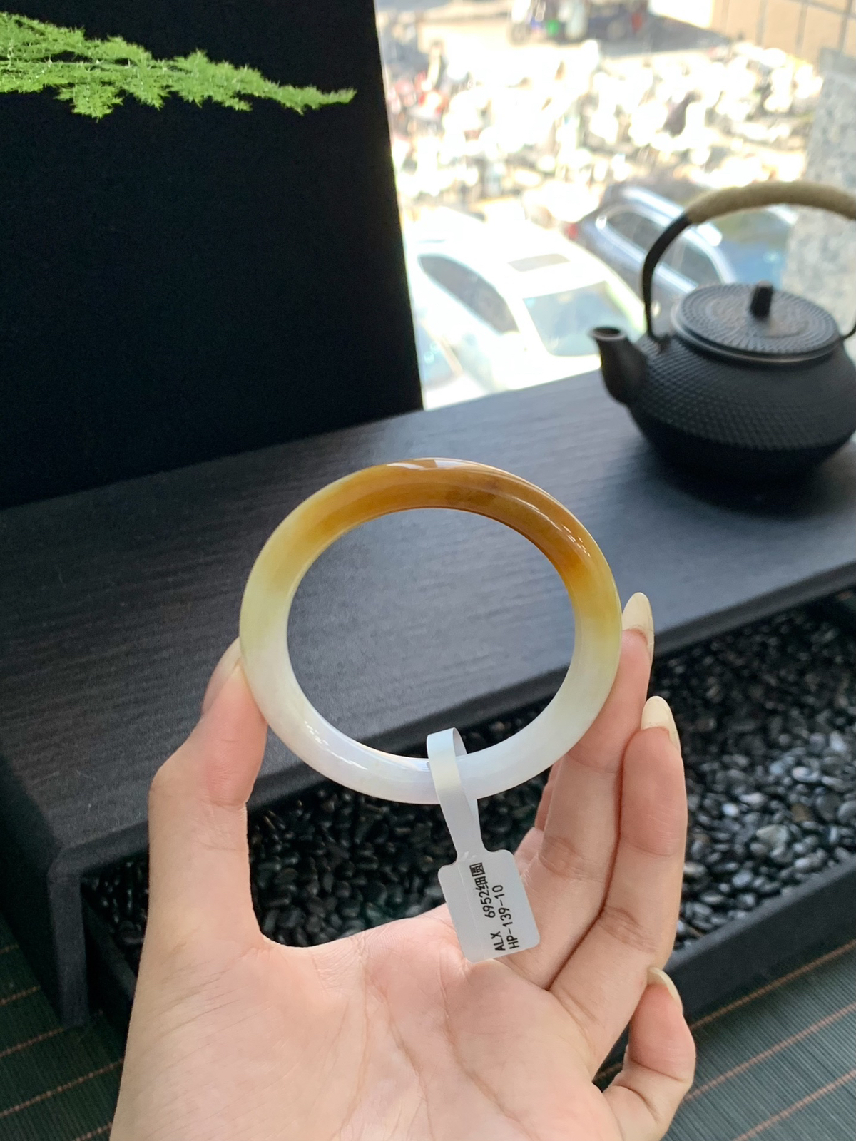 黄翡半山水圆头