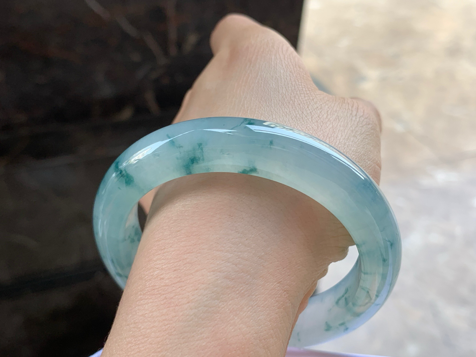 57.5-12.7-9.3

冰蓝花手镯^_^清新