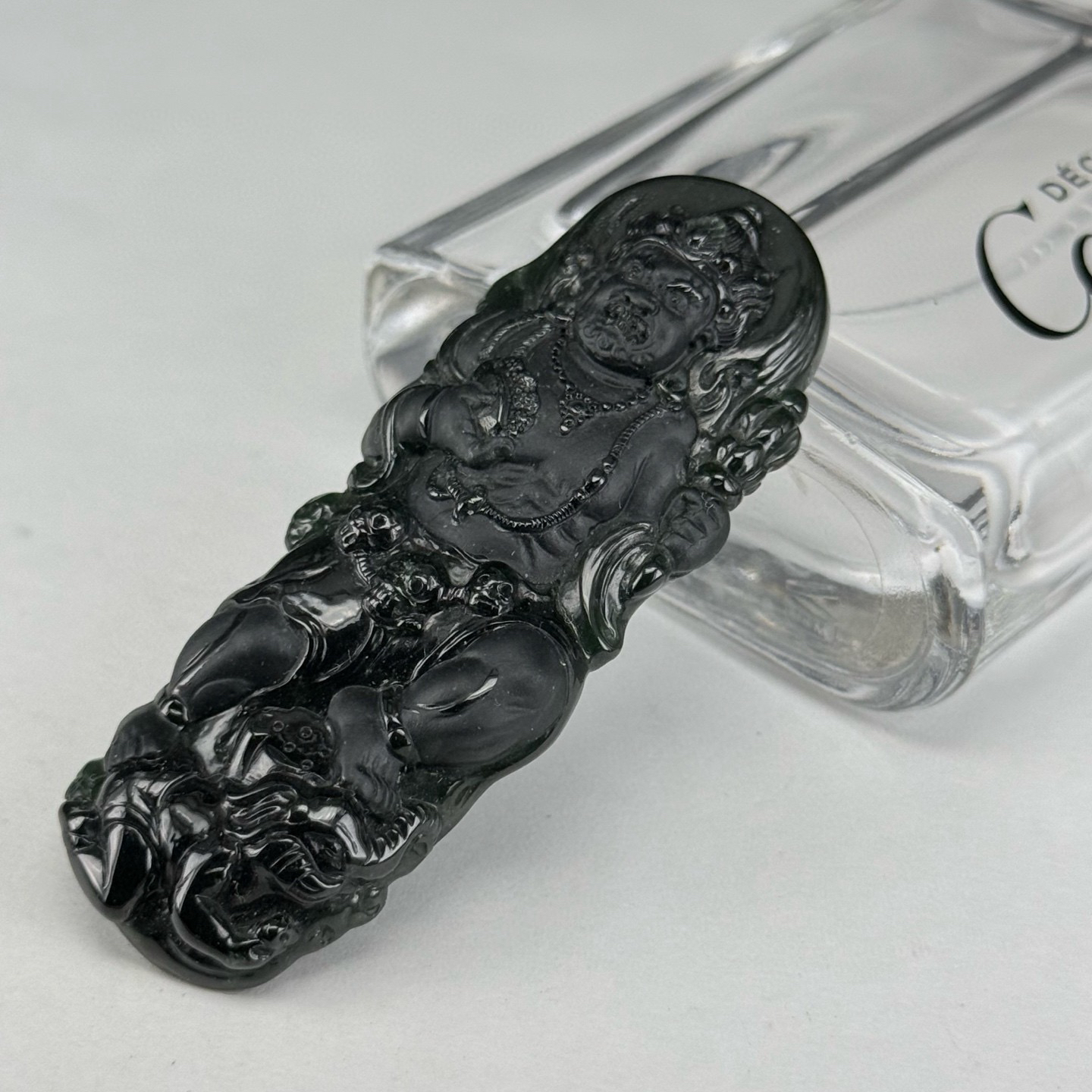 精品墨翠黑财神 种好色正 黑度好 打灯通透 油性十足 尺寸69.4