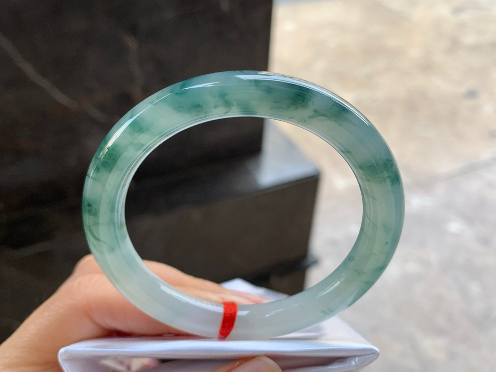 54-9

蓝花圆条手镯^_^颜色鲜艳