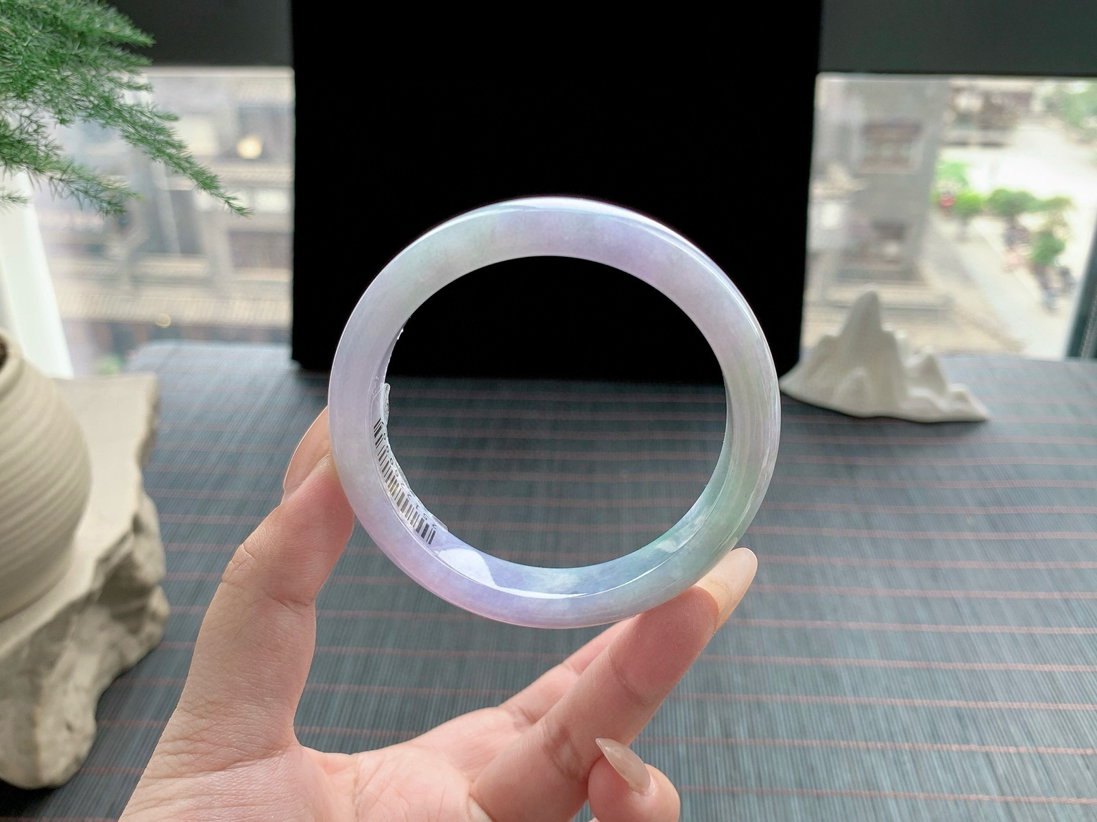 春彩正圈
尺寸：57-12-8